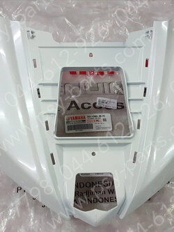 หน้ากากไฟหน้า GT 125 แท้ๆ สีขาวมุก 2SX-F2865-00-P2 