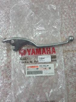 มือเบรคหน้า YZF/R 3 แท้ๆ สีเงิน 1WD-H3922-00 (ด้านขวามือ) 