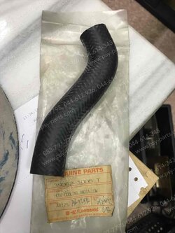 ยางท่อหม้อน้ำ AR 125R แท้ๆ ด้านล่าง 39062-1008