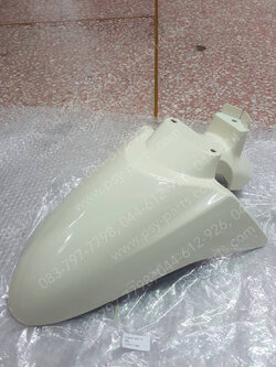 บังโคลนหน้า SCOOPY/12 แท้ๆ สีครีม 61100-K16-900ZL