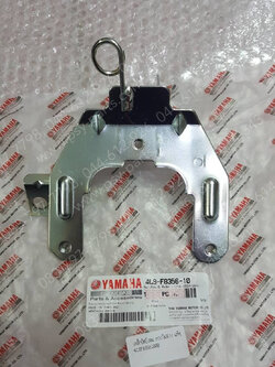 เหล็กยึดบังลม MIO ไฟล่าง แท้ๆ 4C9-F8356-10