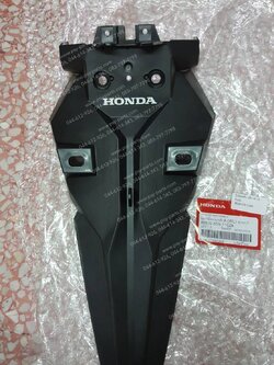 บังโคลนหลัง CLICK 125/18 แท้ๆ ตัวหลัง 80100-K59-T10ZA