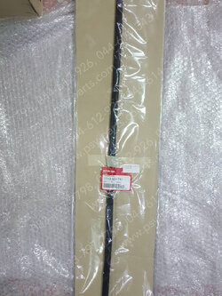 ยางรองกล่องใส่ของ WAVE 110-I/21 แท้ๆ 77115-K2J-T10