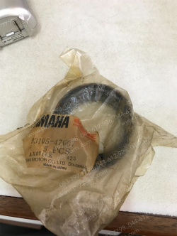 ซีลฝาจานเบรคหน้า RX-S, RX-K แท้ๆ 93105-47007