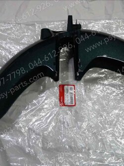 บังโคลนหน้า DREAM SUPER CUB/ไฟกลม แท้ๆ สีเขียวหัวเป็ด 61100-K76-T60ZF 