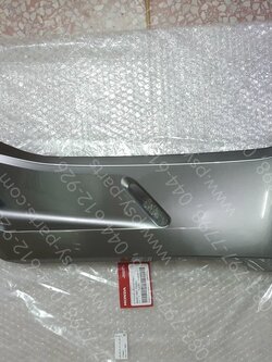 ฝาข้างพักเท้า-ขวา PCX 150/18 แท้ๆ สีเทา (NHB99) 64431-K97-T00ZH