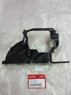 ฝาปิดข้างเสื้อสูบ SCOOPY/21 แท้ๆ (ด้านล่าง) 19631-K2F-T00