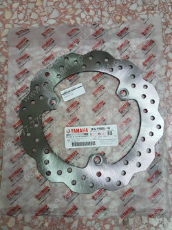 จานดิสก์เบรค AEROX แท้ๆ รุ่น RACING/ล้อหน้า BF6-F582U-10 (รุ่นโช้คหลังแก๊ส) 