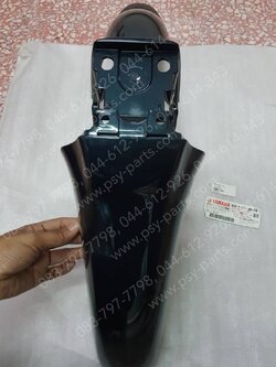 บังโคลนหน้า FRESH แท้ๆ สีเขียว 5HV-F1511-00-P4 (สินค้ามีตำหนิตามรูป)