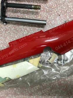 ฝาครอบข้างขวา ZR 120 แท้ๆ สีแดง 3SB-F1721-91-LN