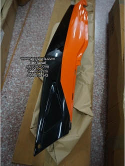 ฝาครอบข้างขวา DASH-2001 แท้ๆ สีส้ม/ดำ 64410-KBP-770ZH