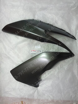 ฝาครอบไฟหน้า-ขวา AEROX แท้ๆ สีเทาดำ (1583) BF6-F8377-00-PJ