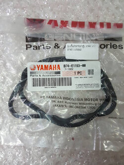 ปะเก็นฝาครอบฝาสูบ XMAX แท้ๆ B74-E1193-00