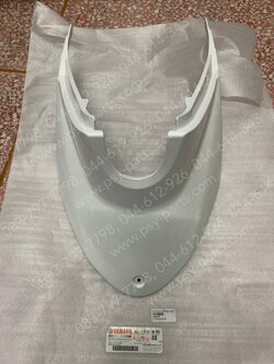 ฝาครอบใต้เบาะ FINO-ใหม่ แท้ๆ สีขาวมุก 4D0-F172W-00-PD 