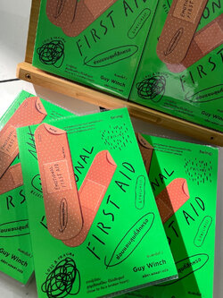 EMOTIONAL FIRST AID ซ่อมแซมสุขที่สึกหรอ / กาย วินช์ (Guy Winch)สำนักพิมพ์: Be(ing) (บีอิ้ง) / จิตวิทยา การพัฒนาตัวเอง