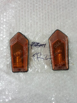 ไฟเลี้ยว TR-Z ด้านหน้า (ราคาต่อคู่) 