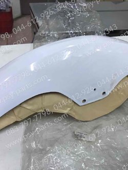 บังโคลนหน้า MICRO (STD) สีขาว