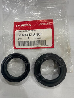 ซีลโช้คหน้า FORZA 350 แท้ๆ + กันฝุ่น 51490-KL8-900 (ราคาต่อ 1 ชุด)