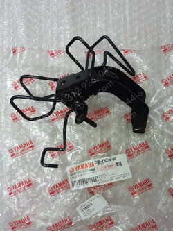 เหล็กยึดหน้ากากไฟ EXCITER แท้ๆ 2ND-F331A-00