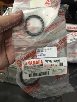 ซีลสวิงอาร์ม MIO 125, NOUVO, NOUVO 135, FINO แท้ๆ ซ้าย 93106-28802 