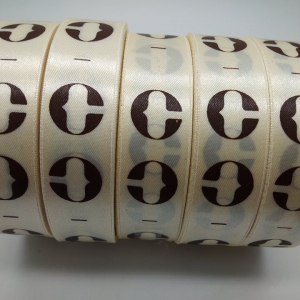 สีครีม S-2