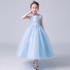 สีฟ้า, น้ำเงิน