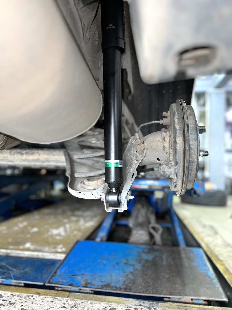 honda city ติดตั้งโช้คอัพ Tein EnduraPro Basic พร้อมอะไหล่ส่วนควบใหม่ทั้งหมด สิ่งที่จะได้รับหลังจากติดตั้ง: ฟีลลิ่งหนึบแน่นสไตล์ญี่ปุ่น: โช้คอัพ Tein EnduraPro Basic ให้ความหนึบแน่นที่เหนือกว่าโช้คเดิม แต่ยังคงความนุ่มนวลไว้ เทคโนโลยี H.B.S.: ช่วยดูดซับแรงกระแทกในจังหวะยุบตัวสุด ลดอาการกระดอนเมื่อเจอหลุมหรือคอสะพาน คุณภาพมาตรฐาน OEM: ผลิตจากวัสดุคุณภาพสูง ทนทาน และติดตั้งแทนของเดิมได้ทันที ไม่ต้องดัดแปลง ความมั่นคงที่เพิ่มขึ้น: รถทรงตัวได้นิ่งขึ้น เข้าโค้งมั่นใจ ลดอาการโคลงเคลง เหมาะสำหรับใคร? เจ้าของ City 2016 ที่ต้องการความหนึบและมั่นคงในการขับขี่ประจำวัน ผู้ที่ต้องการอัปเกรดความทนทานและความปลอดภัยของช่วงล่าง โดยไม่ต้องการโหลดเตี้ย สำหรับเจ้าของ City ที่อยากได้ฟีลลิ่งขับขี่ที่มั่นใจกว่าเดิม Tein EnduraPro Basic คือคำตอบ! สอบถามข้อมูลเพิ่มเติม หรือนัดหมายเข้ารับบริการ ️ : 08-6569-1915 ️ : 08-6544-5963 Line id : @88rw Location : https://goo.gl/maps/HrNUAZXPN94KvxZ98 Facebook : https://www.facebook.com/88rwtire #Honda #City #City2016 #Tein #EnduraPro #โช้คอัพ #ช่วงล่าง #ยางเจริญรุ่งเรือง #นนทบุรี #งามวงศ์วาน #ยางรถยนต์นนทบุรี #ช่วงล่างรถยนต์ #โช้คอัพรถยนต์ honda city ติดตั้งโช้คอัพ Tein EnduraPro Basic พร้อมอะไหล่ส่วนควบใหม่ทั้งหมด สิ่งที่จะได้รับหลังจากติดตั้ง: ฟีลลิ่งหนึบแน่นสไตล์ญี่ปุ่น: โช้คอัพ Tein EnduraPro Basic ให้ความหนึบแน่นที่เหนือกว่าโช้คเดิม แต่ยังคงความนุ่มนวลไว้ เทคโนโลยี H.B.S.: ช่วยดูดซับแรงกระแทกในจังหวะยุบตัวสุด ลดอาการกระดอนเมื่อเจอหลุมหรือคอสะพาน คุณภาพมาตรฐาน OEM: ผลิตจากวัสดุคุณภาพสูง ทนทาน และติดตั้งแทนของเดิมได้ทันที ไม่ต้องดัดแปลง ความมั่นคงที่เพิ่มขึ้น: รถทรงตัวได้นิ่งขึ้น เข้าโค้งมั่นใจ ลดอาการโคลงเคลง เหมาะสำหรับใคร? เจ้าของ City 2016 ที่ต้องการความหนึบและมั่นคงในการขับขี่ประจำวัน ผู้ที่ต้องการอัปเกรดความทนทานและความปลอดภัยของช่วงล่าง โดยไม่ต้องการโหลดเตี้ย สำหรับเจ้าของ City ที่อยากได้ฟีลลิ่งขับขี่ที่มั่นใจกว่าเดิม Tein EnduraPro Basic คือคำตอบ! สอบถามข้อมูลเพิ่มเติม หรือนัดหมายเข้ารับบริการ ️ : 08-6569-1915 ️ : 08-6544-5963 Line id : @88rw Location : https://goo.gl/maps/HrNUAZXPN94KvxZ98 Facebook : https://www.facebook.com/88rwtire #Honda #City #City2016 #Tein #EnduraPro #โช้คอัพ #ช่วงล่าง #ยางเจริญรุ่งเรือง #นนทบุรี #งามวงศ์วาน #ยางรถยนต์นนทบุรี #ช่วงล่างรถยนต์ #โช้คอัพรถยนต์