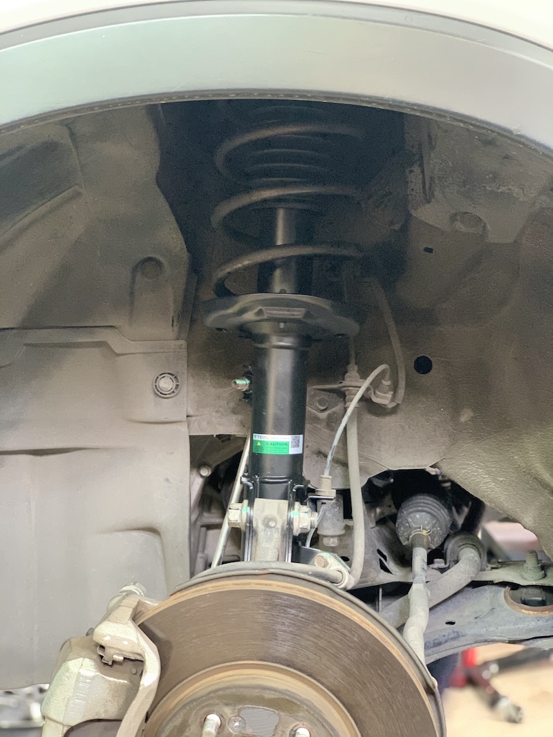 Honda HR-V เปลี่ยนโช้คอัพทั้งคัน พร้อมยางรถยนต์ ใช้งานประจำวันฟ ใครใช้ Honda HR-V แล้วรู้สึกว่าช่วงล่างเริ่มแข็งกระด้าง ย้วย และถึงเวลาเปลี่ยนยางชุดใหม่แล้ว... เราจัดชุดอัปเกรด Performance & Comfort ที่สมบูรณ์แบบที่สุดในราคาคุ้มค่า! งานนี้ครบจบในที่เดียว! โช้คอัพ Tein EnduraPro Basic: คืนความ หนึบแน่น สไตล์ญี่ปุ่น ด้วยเทคโนโลยี H.B.S. ที่ช่วยซับแรงกระแทกจากหลุมบ่อ ลดอาการกระดอน ยาง Pirelli Cinturato Rosso (215/55R17): ยางสมรรถนะสูงที่เน้นความ แม่นยำในการควบคุม เกาะถนนได้ดีเยี่ยมบนถนนแห้งและเปียก (พร้อมประกันยาง 1 ปี หรือ 25,000 กม.) จบครบทุกขั้นตอน: ติดตั้งโช้คอัพพร้อมอะไหล่ส่วนควบใหม่ทั้งหมด, เปลี่ยนยาง และ ตั้งศูนย์ถ่วงล้อ โดยทีมช่างผู้เชี่ยวชาญ สิ่งที่จะได้รับหลังจากติดตั้ง: ความปลอดภัยเต็มพิกัด: ยางและโช้คอัพใหม่ทำงานร่วมกันอย่างสมบูรณ์ การควบคุมที่มั่นคง: รถเกาะถนนได้ดีขึ้น เข้าโค้งมั่นใจ ไม่โคลงเคลง ความทนทานสูง: มั่นใจในคุณภาพอะไหล่พรีเมียมจากญี่ปุ่นและยางยุโรป ถึงเวลาคืนความนิ่งและความมั่นใจให้ HR-V ของคุณแล้ว! สอบถามข้อมูลเพิ่มเติม หรือนัดหมายเข้ารับบริการ ️ : 08-6569-1915 ️ : 08-6544-5963 Line id : @88rw Location : https://goo.gl/maps/HrNUAZXPN94KvxZ98 Facebook : https://www.facebook.com/88rwtire #Honda #HRV #Tein #EnduraPro #Pirelli #CinturatoRosso #ยางรถยนต์ #โช้คอัพ #ช่วงล่าง #ยางเจริญรุ่งเรือง #นนทบุรี #งามวงศ์วาน Honda HR-V เปลี่ยนโช้คอัพทั้งคัน พร้อมยางรถยนต์ ใช้งานประจำวันฟ ใครใช้ Honda HR-V แล้วรู้สึกว่าช่วงล่างเริ่มแข็งกระด้าง ย้วย และถึงเวลาเปลี่ยนยางชุดใหม่แล้ว... เราจัดชุดอัปเกรด Performance & Comfort ที่สมบูรณ์แบบที่สุดในราคาคุ้มค่า! งานนี้ครบจบในที่เดียว! โช้คอัพ Tein EnduraPro Basic: คืนความ หนึบแน่น สไตล์ญี่ปุ่น ด้วยเทคโนโลยี H.B.S. ที่ช่วยซับแรงกระแทกจากหลุมบ่อ ลดอาการกระดอน ยาง Pirelli Cinturato Rosso (215/55R17): ยางสมรรถนะสูงที่เน้นความ แม่นยำในการควบคุม เกาะถนนได้ดีเยี่ยมบนถนนแห้งและเปียก (พร้อมประกันยาง 1 ปี หรือ 25,000 กม.) จบครบทุกขั้นตอน: ติดตั้งโช้คอัพพร้อมอะไหล่ส่วนควบใหม่ทั้งหมด, เปลี่ยนยาง และ ตั้งศูนย์ถ่วงล้อ โดยทีมช่างผู้เชี่ยวชาญ สิ่งที่จะได้รับหลังจากติดตั้ง: ความปลอดภัยเต็มพิกัด: ยางและโช้คอัพใหม่ทำงานร่วมกันอย่างสมบูรณ์ การควบคุมที่มั่นคง: รถเกาะถนนได้ดีขึ้น เข้าโค้งมั่นใจ ไม่โคลงเคลง ความทนทานสูง: มั่นใจในคุณภาพอะไหล่พรีเมียมจากญี่ปุ่นและยางยุโรป ถึงเวลาคืนความนิ่งและความมั่นใจให้ HR-V ของคุณแล้ว! สอบถามข้อมูลเพิ่มเติม หรือนัดหมายเข้ารับบริการ ️ : 08-6569-1915 ️ : 08-6544-5963 Line id : @88rw Location : https://goo.gl/maps/HrNUAZXPN94KvxZ98 Facebook : https://www.facebook.com/88rwtire #Honda #HRV #Tein #EnduraPro #Pirelli #CinturatoRosso #ยางรถยนต์ #โช้คอัพ #ช่วงล่าง #ยางเจริญรุ่งเรือง #นนทบุรี #งามวงศ์วาน