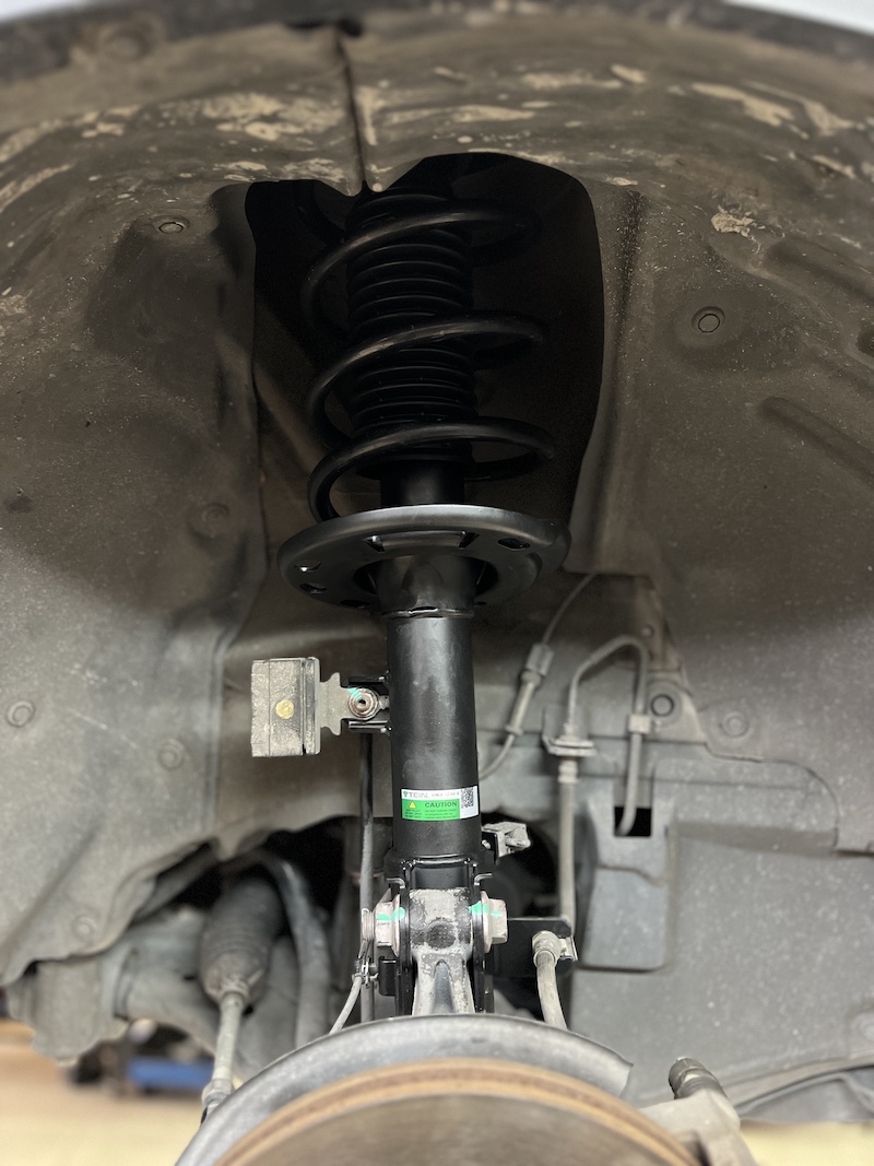 Mazda CX-5 KF | โช้คอัพ Tein EnduraPro Basic | คืนความหนึบแน่นสไตล์สปอร์ต - ยางเจริญรุ่งเรือง นนทบุรี Mazda CX-5 (KF) คันนี้...อัปเกรดความหนึบ คืนฟีลลิ่งสปอร์ต! ใครใช้ Mazda CX-5 (KF) แล้วรู้สึกว่าช่วงล่างเริ่มยวบยาบ โยนตัวมาก หรือไม่มั่นใจเมื่อเข้าโค้ง... ถึงเวลาเปลี่ยนโช้คอัพใหม่ เพื่อการขับขี่ที่มั่นใจและสบายกว่าที่เคย! เราขอแนะนำชุดอัปเกรดโช้คอัพที่ครบจบในชุดเดียว! ติดตั้งโช้คอัพ Tein EnduraPro Basic พร้อมอะไหล่ส่วนควบใหม่ครบชุด สิ่งที่จะได้รับหลังจากติดตั้ง: ฟีลลิ่งหนึบแน่นสไตล์ญี่ปุ่น: โช้คอัพ Tein EnduraPro Basic ให้ความหนึบแน่นที่เหนือกว่าโช้คเดิม แต่ยังคงความนุ่มนวลไว้ เทคโนโลยี H.B.S.: ช่วยดูดซับแรงกระแทกในจังหวะยุบตัวสุด ลดอาการกระดอนเมื่อเจอหลุมหรือคอสะพาน คุณภาพมาตรฐาน OEM: ผลิตจากวัสดุคุณภาพสูง ทนทาน และติดตั้งแทนของเดิมได้ทันที ไม่ต้องดัดแปลง ความมั่นคงที่เพิ่มขึ้น: รถทรงตัวได้นิ่งขึ้น เข้าโค้งมั่นใจ ลดอาการโคลงเคลงของรถ SUV เหมาะสำหรับใคร? เจ้าของ CX-5 KF ที่ต้องการความหนึบและมั่นคงในการขับขี่ประจำวัน ผู้ที่ต้องการอัปเกรดความทนทานและความปลอดภัยของช่วงล่าง โดยไม่ต้องการโหลดเตี้ย สำหรับเจ้าของ CX-5 ที่อยากได้ฟีลลิ่งขับขี่ที่มั่นใจกว่าเดิม Tein EnduraPro Basic คือคำตอบ! สอบถามข้อมูลเพิ่มเติม หรือนัดหมายเข้ารับบริการ ️ : 08-6569-1915 ️ : 08-6544-5963 Line id : @88rw Location : https://goo.gl/maps/HrNUAZXPN94KvxZ98 Facebook : https://www.facebook.com/88rwtire #Mazda #CX5 #CX5KF #Tein #EnduraPro #โช้คอัพ #ช่วงล่าง #ยางเจริญรุ่งเรือง #นนทบุรี #งามวงศ์วาน #ตั้งศูนย์ #อะไหล่ช่วงล่าง Mazda CX-5 KF | โช้คอัพ Tein EnduraPro Basic | คืนความหนึบแน่นสไตล์สปอร์ต - ยางเจริญรุ่งเรือง นนทบุรี Mazda CX-5 (KF) คันนี้...อัปเกรดความหนึบ คืนฟีลลิ่งสปอร์ต! ใครใช้ Mazda CX-5 (KF) แล้วรู้สึกว่าช่วงล่างเริ่มยวบยาบ โยนตัวมาก หรือไม่มั่นใจเมื่อเข้าโค้ง... ถึงเวลาเปลี่ยนโช้คอัพใหม่ เพื่อการขับขี่ที่มั่นใจและสบายกว่าที่เคย! เราขอแนะนำชุดอัปเกรดโช้คอัพที่ครบจบในชุดเดียว! ติดตั้งโช้คอัพ Tein EnduraPro Basic พร้อมอะไหล่ส่วนควบใหม่ครบชุด สิ่งที่จะได้รับหลังจากติดตั้ง: ฟีลลิ่งหนึบแน่นสไตล์ญี่ปุ่น: โช้คอัพ Tein EnduraPro Basic ให้ความหนึบแน่นที่เหนือกว่าโช้คเดิม แต่ยังคงความนุ่มนวลไว้ เทคโนโลยี H.B.S.: ช่วยดูดซับแรงกระแทกในจังหวะยุบตัวสุด ลดอาการกระดอนเมื่อเจอหลุมหรือคอสะพาน คุณภาพมาตรฐาน OEM: ผลิตจากวัสดุคุณภาพสูง ทนทาน และติดตั้งแทนของเดิมได้ทันที ไม่ต้องดัดแปลง ความมั่นคงที่เพิ่มขึ้น: รถทรงตัวได้นิ่งขึ้น เข้าโค้งมั่นใจ ลดอาการโคลงเคลงของรถ SUV เหมาะสำหรับใคร? เจ้าของ CX-5 KF ที่ต้องการความหนึบและมั่นคงในการขับขี่ประจำวัน ผู้ที่ต้องการอัปเกรดความทนทานและความปลอดภัยของช่วงล่าง โดยไม่ต้องการโหลดเตี้ย สำหรับเจ้าของ CX-5 ที่อยากได้ฟีลลิ่งขับขี่ที่มั่นใจกว่าเดิม Tein EnduraPro Basic คือคำตอบ! สอบถามข้อมูลเพิ่มเติม หรือนัดหมายเข้ารับบริการ ️ : 08-6569-1915 ️ : 08-6544-5963 Line id : @88rw Location : https://goo.gl/maps/HrNUAZXPN94KvxZ98 Facebook : https://www.facebook.com/88rwtire #Mazda #CX5 #CX5KF #Tein #EnduraPro #โช้คอัพ #ช่วงล่าง #ยางเจริญรุ่งเรือง #นนทบุรี #งามวงศ์วาน #ตั้งศูนย์ #อะไหล่ช่วงล่าง