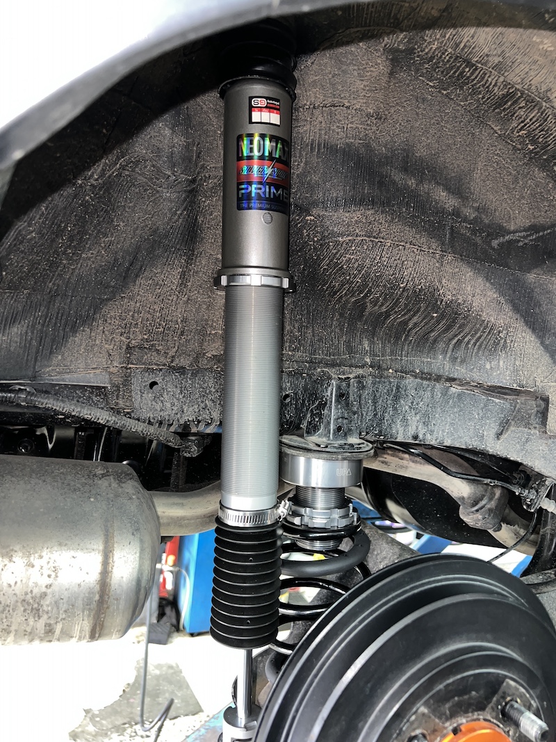 **Honda City Turbo อัพเกรดช่วงล่างแบบหนึบ นุ่ม ดูดถนน step ใช้งานประจำวัน! ** เจ้าของ **Honda City Turbo** ที่มองหาโช้คอัพที่จะช่วยยกระดับการขับขี่ให้สนุกและมั่นใจมากขึ้น... เราขอแนะนำชุดอัปเกรดที่ครบจบในที่เดียว! **ติดตั้งโช้คอัพ Silver's NeoMAX Prime พร้อมอะไหล่ส่วนควบใหม่ทั้งหมด พร้อม set เสตปไม่จั้มพ์ ไม่จุก ไม่เด้ง** **สิ่งที่จะได้รับหลังจากติดตั้ง:** * **ฟีลลิ่งสปอร์ตเต็มขั้น:** โช้คอัพ Silver's NeoMAX Prime ที่เน้นความหนึบแน่น ช่วยให้การเข้าโค้งและการควบคุมรถแม่นยำขึ้น * **ปรับได้ 30 ระดับ:** สามารถปรับความแข็ง-อ่อนของโช้คอัพได้อย่างละเอียด ตั้งแต่นุ่มสบาย หนึบแน่น ไปจนถึงเฟิร์มกระชับ * **ปรับความสูง-ต่ำได้:** สามารถปรับความสูงของรถได้ตามต้องการ ให้ได้สไตล์ที่ลงตัว * **ทนทานและประสิทธิภาพสูง:** ผลิตด้วยวัสดุคุณภาพสูง ทำให้โช้คอัพทนทานต่อการใช้งานหนัก และทำงานได้อย่างเต็มประสิทธิภาพ * **จบครบทุกปัญหาช่วงล่าง:** เปลี่ยนพร้อมอะไหล่ส่วนควบที่จำเป็นทั้งหมด ทำให้ช่วงล่างกลับมาสมบูรณ์แบบ **เหมาะสำหรับใคร?** * เจ้าของ City Turbo ที่ชื่นชอบการขับขี่แบบสปอร์ต * ผู้ที่ต้องการอัปเกรดช่วงล่างให้มีความมั่นคง ปลอดภัย และควบคุมได้ดั่งใจ ** เปลี่ยนฟีลลิ่งการขับขี่ของคุณให้ดีกว่าเดิมด้วย Silver's NeoMAX Prime!** ** สอบถามข้อมูลเพิ่มเติม หรือนัดหมายเข้ารับบริการ** ️ : 08-6569-1915 ️ : 08-6544-5963 Line id : @88rw Location : https://goo.gl/maps/HrNUAZXPN94KvxZ98 Facebook : https://www.facebook.com/88rwtire #Honda #City #CityTurbo #Silvers #NeoMAXPrime #โช้คอัพ #ช่วงล่าง #ยางเจริญรุ่งเรือง #นนทบุรี #งามวงศ์วาน #ยางรถยนต์นนทบุรี #ช่วงล่างรถยนต์ #โช้คอัพรถยนต์ **Honda City Turbo อัพเกรดช่วงล่างแบบหนึบ นุ่ม ดูดถนน step ใช้งานประจำวัน! ** เจ้าของ **Honda City Turbo** ที่มองหาโช้คอัพที่จะช่วยยกระดับการขับขี่ให้สนุกและมั่นใจมากขึ้น... เราขอแนะนำชุดอัปเกรดที่ครบจบในที่เดียว! **ติดตั้งโช้คอัพ Silver's NeoMAX Prime พร้อมอะไหล่ส่วนควบใหม่ทั้งหมด พร้อม set เสตปไม่จั้มพ์ ไม่จุก ไม่เด้ง** **สิ่งที่จะได้รับหลังจากติดตั้ง:** * **ฟีลลิ่งสปอร์ตเต็มขั้น:** โช้คอัพ Silver's NeoMAX Prime ที่เน้นความหนึบแน่น ช่วยให้การเข้าโค้งและการควบคุมรถแม่นยำขึ้น * **ปรับได้ 30 ระดับ:** สามารถปรับความแข็ง-อ่อนของโช้คอัพได้อย่างละเอียด ตั้งแต่นุ่มสบาย หนึบแน่น ไปจนถึงเฟิร์มกระชับ * **ปรับความสูง-ต่ำได้:** สามารถปรับความสูงของรถได้ตามต้องการ ให้ได้สไตล์ที่ลงตัว * **ทนทานและประสิทธิภาพสูง:** ผลิตด้วยวัสดุคุณภาพสูง ทำให้โช้คอัพทนทานต่อการใช้งานหนัก และทำงานได้อย่างเต็มประสิทธิภาพ * **จบครบทุกปัญหาช่วงล่าง:** เปลี่ยนพร้อมอะไหล่ส่วนควบที่จำเป็นทั้งหมด ทำให้ช่วงล่างกลับมาสมบูรณ์แบบ **เหมาะสำหรับใคร?** * เจ้าของ City Turbo ที่ชื่นชอบการขับขี่แบบสปอร์ต * ผู้ที่ต้องการอัปเกรดช่วงล่างให้มีความมั่นคง ปลอดภัย และควบคุมได้ดั่งใจ ** เปลี่ยนฟีลลิ่งการขับขี่ของคุณให้ดีกว่าเดิมด้วย Silver's NeoMAX Prime!** ** สอบถามข้อมูลเพิ่มเติม หรือนัดหมายเข้ารับบริการ** ️ : 08-6569-1915 ️ : 08-6544-5963 Line id : @88rw Location : https://goo.gl/maps/HrNUAZXPN94KvxZ98 Facebook : https://www.facebook.com/88rwtire #Honda #City #CityTurbo #Silvers #NeoMAXPrime #โช้คอัพ #ช่วงล่าง #ยางเจริญรุ่งเรือง #นนทบุรี #งามวงศ์วาน #ยางรถยนต์นนทบุรี #ช่วงล่างรถยนต์ #โช้คอัพรถยนต์
