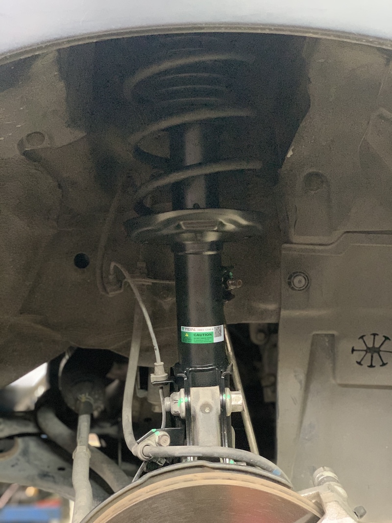 Honda HR-V เปลี่ยนโช้คอัพทั้งคัน พร้อมยางรถยนต์ ใช้งานประจำวันฟ ใครใช้ Honda HR-V แล้วรู้สึกว่าช่วงล่างเริ่มแข็งกระด้าง ย้วย และถึงเวลาเปลี่ยนยางชุดใหม่แล้ว... เราจัดชุดอัปเกรด Performance & Comfort ที่สมบูรณ์แบบที่สุดในราคาคุ้มค่า! งานนี้ครบจบในที่เดียว! โช้คอัพ Tein EnduraPro Basic: คืนความ หนึบแน่น สไตล์ญี่ปุ่น ด้วยเทคโนโลยี H.B.S. ที่ช่วยซับแรงกระแทกจากหลุมบ่อ ลดอาการกระดอน ยาง Pirelli Cinturato Rosso (215/55R17): ยางสมรรถนะสูงที่เน้นความ แม่นยำในการควบคุม เกาะถนนได้ดีเยี่ยมบนถนนแห้งและเปียก (พร้อมประกันยาง 1 ปี หรือ 25,000 กม.) จบครบทุกขั้นตอน: ติดตั้งโช้คอัพพร้อมอะไหล่ส่วนควบใหม่ทั้งหมด, เปลี่ยนยาง และ ตั้งศูนย์ถ่วงล้อ โดยทีมช่างผู้เชี่ยวชาญ สิ่งที่จะได้รับหลังจากติดตั้ง: ความปลอดภัยเต็มพิกัด: ยางและโช้คอัพใหม่ทำงานร่วมกันอย่างสมบูรณ์ การควบคุมที่มั่นคง: รถเกาะถนนได้ดีขึ้น เข้าโค้งมั่นใจ ไม่โคลงเคลง ความทนทานสูง: มั่นใจในคุณภาพอะไหล่พรีเมียมจากญี่ปุ่นและยางยุโรป ถึงเวลาคืนความนิ่งและความมั่นใจให้ HR-V ของคุณแล้ว! สอบถามข้อมูลเพิ่มเติม หรือนัดหมายเข้ารับบริการ ️ : 08-6569-1915 ️ : 08-6544-5963 Line id : @88rw Location : https://goo.gl/maps/HrNUAZXPN94KvxZ98 Facebook : https://www.facebook.com/88rwtire #Honda #HRV #Tein #EnduraPro #Pirelli #CinturatoRosso #ยางรถยนต์ #โช้คอัพ #ช่วงล่าง #ยางเจริญรุ่งเรือง #นนทบุรี #งามวงศ์วาน Honda HR-V เปลี่ยนโช้คอัพทั้งคัน พร้อมยางรถยนต์ ใช้งานประจำวันฟ ใครใช้ Honda HR-V แล้วรู้สึกว่าช่วงล่างเริ่มแข็งกระด้าง ย้วย และถึงเวลาเปลี่ยนยางชุดใหม่แล้ว... เราจัดชุดอัปเกรด Performance & Comfort ที่สมบูรณ์แบบที่สุดในราคาคุ้มค่า! งานนี้ครบจบในที่เดียว! โช้คอัพ Tein EnduraPro Basic: คืนความ หนึบแน่น สไตล์ญี่ปุ่น ด้วยเทคโนโลยี H.B.S. ที่ช่วยซับแรงกระแทกจากหลุมบ่อ ลดอาการกระดอน ยาง Pirelli Cinturato Rosso (215/55R17): ยางสมรรถนะสูงที่เน้นความ แม่นยำในการควบคุม เกาะถนนได้ดีเยี่ยมบนถนนแห้งและเปียก (พร้อมประกันยาง 1 ปี หรือ 25,000 กม.) จบครบทุกขั้นตอน: ติดตั้งโช้คอัพพร้อมอะไหล่ส่วนควบใหม่ทั้งหมด, เปลี่ยนยาง และ ตั้งศูนย์ถ่วงล้อ โดยทีมช่างผู้เชี่ยวชาญ สิ่งที่จะได้รับหลังจากติดตั้ง: ความปลอดภัยเต็มพิกัด: ยางและโช้คอัพใหม่ทำงานร่วมกันอย่างสมบูรณ์ การควบคุมที่มั่นคง: รถเกาะถนนได้ดีขึ้น เข้าโค้งมั่นใจ ไม่โคลงเคลง ความทนทานสูง: มั่นใจในคุณภาพอะไหล่พรีเมียมจากญี่ปุ่นและยางยุโรป ถึงเวลาคืนความนิ่งและความมั่นใจให้ HR-V ของคุณแล้ว! สอบถามข้อมูลเพิ่มเติม หรือนัดหมายเข้ารับบริการ ️ : 08-6569-1915 ️ : 08-6544-5963 Line id : @88rw Location : https://goo.gl/maps/HrNUAZXPN94KvxZ98 Facebook : https://www.facebook.com/88rwtire #Honda #HRV #Tein #EnduraPro #Pirelli #CinturatoRosso #ยางรถยนต์ #โช้คอัพ #ช่วงล่าง #ยางเจริญรุ่งเรือง #นนทบุรี #งามวงศ์วาน