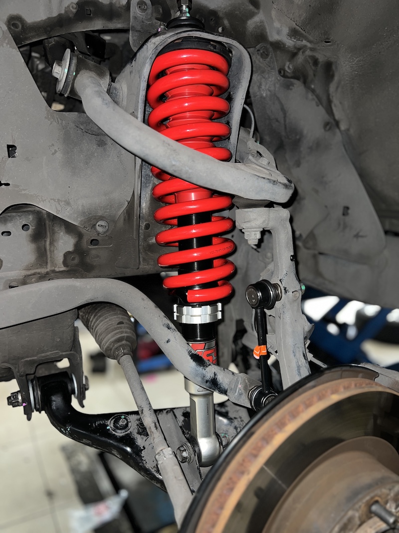 Toyota Fortuner 2018 | โช้คอัพ YSS Z-Series + สปริง Performance | นิ่ง นุ่ม หนึบ 25 ระดับ - ยางเจริญรุ่งเรือง ติดตั้งชุดโช้คอัพ YSS Z-Series Full Set พร้อมสปริง YSS Performance สิ่งที่จะได้รับหลังจากติดตั้ง: นิ่ง นุ่ม หนึบ สมบูรณ์แบบ: โช้คอัพ Monotube ตัวท็อป พร้อมเทคโนโลยี VVSC ให้การเกาะถนนดีเยี่ยม ไม่โคลงเคลง ปรับได้ 25 ระดับ (Rebound): ปรับจูนได้อย่างละเอียดตามสไตล์การขับขี่ ทั้งในเมืองและเดินทางไกล สมดุลที่ลงตัว: สปริง YSS Performance ออกแบบมาเพื่อ บาลานซ์น้ำหนักรถ และทำงานร่วมกับ Z-Series ได้เต็มประสิทธิภาพ วัสดุเกรดอากาศยาน: แข็งแรงทนทานเป็นพิเศษ ทำให้สมรรถนะคงที่แม้ใช้งานหนักต่อเนื่อง เหมาะสำหรับใคร? เจ้าของ Fortuner ที่ต้องการ Performance สูงสุดในการขับขี่ ผู้ที่ต้องการ ความละเอียดในการปรับจูน ช่วงล่างเพื่อให้ลงตัวกับสไตล์ของตัวเอง ยกระดับรถคุณให้เหนือกว่าใคร! นัดหมายเข้ารับบริการได้เลยครับ สอบถามข้อมูลเพิ่มเติม หรือนัดหมายเข้ารับบริการ ️ : 08-6569-1915 ️ : 08-6544-5963 Line id : @88rw Location : https://goo.gl/maps/HrNUAZXPN94KvxZ98 Facebook : https://www.facebook.com/88rwtire #Toyota #Fortuner #Fortuner2018 #YSS #ZSeries #YSSSuspension #โช้คอัพ #ช่วงล่าง #ยางเจริญรุ่งเรือง #นนทบุรี #งามวงศ์วาน #ตั้งศูนย์ #อะไหล่ช่วงล่าง Toyota Fortuner 2018 | โช้คอัพ YSS Z-Series + สปริง Performance | นิ่ง นุ่ม หนึบ 25 ระดับ - ยางเจริญรุ่งเรือง ติดตั้งชุดโช้คอัพ YSS Z-Series Full Set พร้อมสปริง YSS Performance สิ่งที่จะได้รับหลังจากติดตั้ง: นิ่ง นุ่ม หนึบ สมบูรณ์แบบ: โช้คอัพ Monotube ตัวท็อป พร้อมเทคโนโลยี VVSC ให้การเกาะถนนดีเยี่ยม ไม่โคลงเคลง ปรับได้ 25 ระดับ (Rebound): ปรับจูนได้อย่างละเอียดตามสไตล์การขับขี่ ทั้งในเมืองและเดินทางไกล สมดุลที่ลงตัว: สปริง YSS Performance ออกแบบมาเพื่อ บาลานซ์น้ำหนักรถ และทำงานร่วมกับ Z-Series ได้เต็มประสิทธิภาพ วัสดุเกรดอากาศยาน: แข็งแรงทนทานเป็นพิเศษ ทำให้สมรรถนะคงที่แม้ใช้งานหนักต่อเนื่อง เหมาะสำหรับใคร? เจ้าของ Fortuner ที่ต้องการ Performance สูงสุดในการขับขี่ ผู้ที่ต้องการ ความละเอียดในการปรับจูน ช่วงล่างเพื่อให้ลงตัวกับสไตล์ของตัวเอง ยกระดับรถคุณให้เหนือกว่าใคร! นัดหมายเข้ารับบริการได้เลยครับ สอบถามข้อมูลเพิ่มเติม หรือนัดหมายเข้ารับบริการ ️ : 08-6569-1915 ️ : 08-6544-5963 Line id : @88rw Location : https://goo.gl/maps/HrNUAZXPN94KvxZ98 Facebook : https://www.facebook.com/88rwtire #Toyota #Fortuner #Fortuner2018 #YSS #ZSeries #YSSSuspension #โช้คอัพ #ช่วงล่าง #ยางเจริญรุ่งเรือง #นนทบุรี #งามวงศ์วาน #ตั้งศูนย์ #อะไหล่ช่วงล่าง