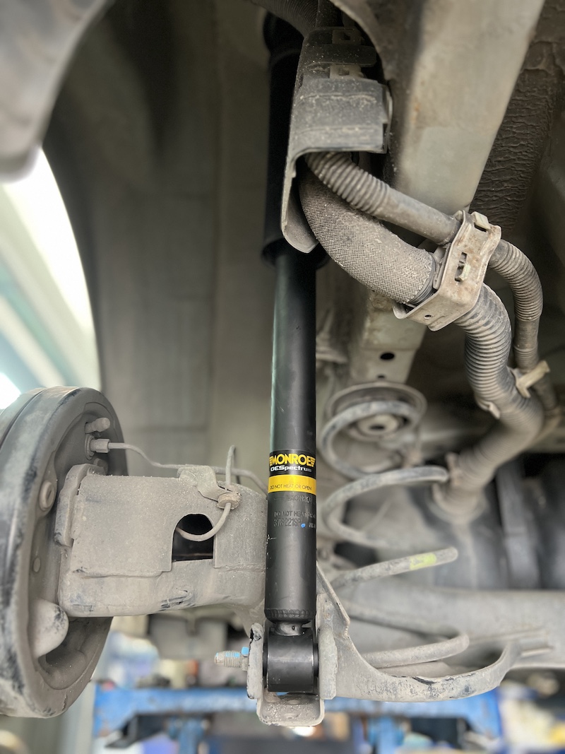 Nissan Almera Turbo 1.0 | โช้คอัพ Monroe OE Spectrum + ปีกนกล่างแท้ | ฟื้นฟูช่วงล่าง - ยางเจริญรุ่งเรือง นนทบุรี Nissan Almera Turbo 1.0 แล้วรู้สึกว่ารถเริ่มกระด้าง โคลงเคลง หรือถึงเวลาเปลี่ยน ปีกนกล่าง ที่เสื่อมสภาพแล้ว... เรามีชุดอัปเกรดที่ครบจบในที่เดียว! เราจัดชุดใหญ่ ฟื้นฟูช่วงล่างให้กลับมาสมบูรณ์แบบ: โช้คอัพ Monroe OE Spectrum: คืนความ นุ่มนวล สบายสไตล์รถยุโรป ขับสบายในทุกสภาพถนน ปีกนกล่างแท้เบิกศูนย์: เปลี่ยนปีกนกล่างใหม่ เพื่อความแม่นยำในการควบคุม และคืนความนิ่งให้กับช่วงล่าง อะไหล่ส่วนควบใหม่ครบชุด: เปลี่ยนทั้งหมดเพื่อความสมบูรณ์แบบสูงสุดของระบบกันสะเทือน สิ่งที่จะได้รับหลังจากติดตั้ง: นุ่มสบายกว่าเดิม: ฟีลลิ่งการขับขี่ที่นุ่มนวลและยืดหยุ่นสูง ควบคุมแม่นยำ: รถทรงตัวได้ดีขึ้น เข้าโค้งมั่นใจ หายขาดจากเสียงกุกกักจากปีกนก คุณภาพอะไหล่แท้: มั่นใจในคุณภาพอะไหล่ระดับ OEM (Monroe) และปีกนกล่างแท้เบิกศูนย์ เหมาะสำหรับใคร? เจ้าของ Almera Turbo ที่ต้องการ ความสบาย และ ความมั่นคง ในการขับขี่ ผู้ที่ต้องการฟื้นฟูช่วงล่างให้กลับมาสมบูรณ์แบบที่สุดด้วยอะไหล่คุณภาพสูง อย่าปล่อยให้ช่วงล่างทำงานหนัก! แวะมาตรวจเช็กกับผู้เชี่ยวชาญวันนี้ครับ สอบถามข้อมูลเพิ่มเติม หรือนัดหมายเข้ารับบริการ ️ : 08-6569-1915 ️ : 08-6544-5963 Line id : @88rw Location : https://goo.gl/maps/HrNUAZXPN94KvxZ98 Facebook : https://www.facebook.com/88rwtire #Nissan #Almera #AlmeraTurbo #Monroe #OESpectrum #ปีกนกล่าง #โช้คอัพ #ช่วงล่าง #ยางเจริญรุ่งเรือง #นนทบุรี #งามวงศ์วาน #ตั้งศูนย์ #อะไหล่แท้ Nissan Almera Turbo 1.0 | โช้คอัพ Monroe OE Spectrum + ปีกนกล่างแท้ | ฟื้นฟูช่วงล่าง - ยางเจริญรุ่งเรือง นนทบุรี Nissan Almera Turbo 1.0 แล้วรู้สึกว่ารถเริ่มกระด้าง โคลงเคลง หรือถึงเวลาเปลี่ยน ปีกนกล่าง ที่เสื่อมสภาพแล้ว... เรามีชุดอัปเกรดที่ครบจบในที่เดียว! เราจัดชุดใหญ่ ฟื้นฟูช่วงล่างให้กลับมาสมบูรณ์แบบ: โช้คอัพ Monroe OE Spectrum: คืนความ นุ่มนวล สบายสไตล์รถยุโรป ขับสบายในทุกสภาพถนน ปีกนกล่างแท้เบิกศูนย์: เปลี่ยนปีกนกล่างใหม่ เพื่อความแม่นยำในการควบคุม และคืนความนิ่งให้กับช่วงล่าง อะไหล่ส่วนควบใหม่ครบชุด: เปลี่ยนทั้งหมดเพื่อความสมบูรณ์แบบสูงสุดของระบบกันสะเทือน สิ่งที่จะได้รับหลังจากติดตั้ง: นุ่มสบายกว่าเดิม: ฟีลลิ่งการขับขี่ที่นุ่มนวลและยืดหยุ่นสูง ควบคุมแม่นยำ: รถทรงตัวได้ดีขึ้น เข้าโค้งมั่นใจ หายขาดจากเสียงกุกกักจากปีกนก คุณภาพอะไหล่แท้: มั่นใจในคุณภาพอะไหล่ระดับ OEM (Monroe) และปีกนกล่างแท้เบิกศูนย์ เหมาะสำหรับใคร? เจ้าของ Almera Turbo ที่ต้องการ ความสบาย และ ความมั่นคง ในการขับขี่ ผู้ที่ต้องการฟื้นฟูช่วงล่างให้กลับมาสมบูรณ์แบบที่สุดด้วยอะไหล่คุณภาพสูง อย่าปล่อยให้ช่วงล่างทำงานหนัก! แวะมาตรวจเช็กกับผู้เชี่ยวชาญวันนี้ครับ สอบถามข้อมูลเพิ่มเติม หรือนัดหมายเข้ารับบริการ ️ : 08-6569-1915 ️ : 08-6544-5963 Line id : @88rw Location : https://goo.gl/maps/HrNUAZXPN94KvxZ98 Facebook : https://www.facebook.com/88rwtire #Nissan #Almera #AlmeraTurbo #Monroe #OESpectrum #ปีกนกล่าง #โช้คอัพ #ช่วงล่าง #ยางเจริญรุ่งเรือง #นนทบุรี #งามวงศ์วาน #ตั้งศูนย์ #อะไหล่แท้