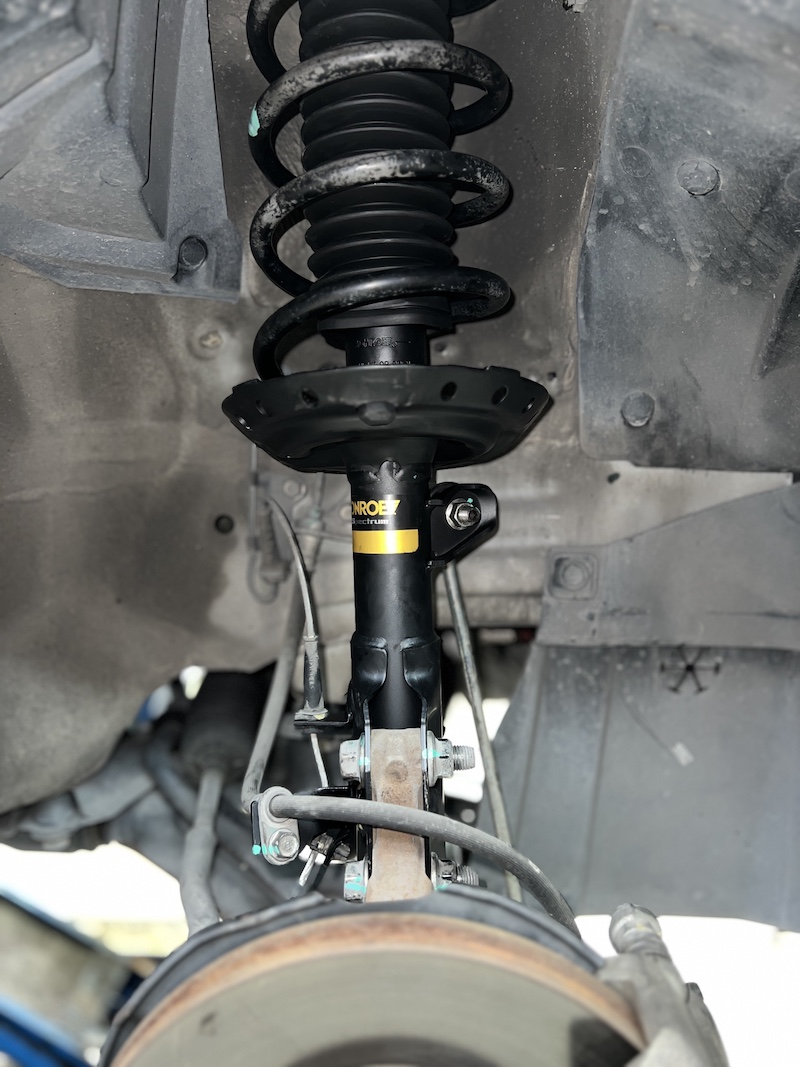 Honda City 2012 | โช้คอัพ Monroe OE Spectrum | คืนความนุ่มนวล สบายสไตล์ยุโรป - ยางเจริญรุ่งเรือง นนทบุรี สิ่งที่จะได้รับหลังจากติดตั้ง: ฟีลลิ่งแบบรถยุโรป: โช้คอัพ Monroe OE Spectrum ให้ความนุ่มนวลและยืดหยุ่นสูง ขับสบายในทุกสภาพถนน ไร้กังวลเรื่องเสียง: เทคโนโลยี ICV ช่วยลดแรงสั่นสะเทือนและเสียงรบกวนในห้องโดยสาร ทำให้การขับขี่เงียบขึ้น ทนทานกว่าเดิม: ผลิตด้วยวัสดุคุณภาพสูง ทนทานต่อการใช้งาน และยืดอายุการใช้งานของช่วงล่าง จบครบทุกปัญหา: ติดตั้งโดยทีมช่างผู้เชี่ยวชาญ พร้อมบริการตั้งศูนย์ด้วยเครื่องมือที่ทันสมัยที่สุด เหมาะสำหรับใคร? เจ้าของ Honda City ที่ต้องการความสบายในการขับขี่ประจำวัน ผู้ที่ต้องการอัปเกรดช่วงล่างให้มีความมั่นคง ปลอดภัย และนุ่มนวลยิ่งขึ้น สำหรับเจ้าของ City ที่อยากได้ฟีลลิ่งขับขี่ที่สบายขึ้น แต่มั่นใจกว่าเดิม Monroe OE Spectrum คือคำตอบ! สอบถามข้อมูลเพิ่มเติม หรือนัดหมายเข้ารับบริการ ️ : 08-6569-1915 ️ : 08-6544-5963 Line id : @88rw Location : https://goo.gl/maps/HrNUAZXPN94KvxZ98 Facebook : https://www.facebook.com/88rwtire #Honda #City #City2012 #Monroe #OESpectrum #โช้คอัพ #ช่วงล่าง #ยางเจริญรุ่งเรือง #นนทบุรี #งามวงศ์วาน #ตั้งศูนย์ #อะไหล่ช่วงล่าง Honda City 2012 | โช้คอัพ Monroe OE Spectrum | คืนความนุ่มนวล สบายสไตล์ยุโรป - ยางเจริญรุ่งเรือง นนทบุรี สิ่งที่จะได้รับหลังจากติดตั้ง: ฟีลลิ่งแบบรถยุโรป: โช้คอัพ Monroe OE Spectrum ให้ความนุ่มนวลและยืดหยุ่นสูง ขับสบายในทุกสภาพถนน ไร้กังวลเรื่องเสียง: เทคโนโลยี ICV ช่วยลดแรงสั่นสะเทือนและเสียงรบกวนในห้องโดยสาร ทำให้การขับขี่เงียบขึ้น ทนทานกว่าเดิม: ผลิตด้วยวัสดุคุณภาพสูง ทนทานต่อการใช้งาน และยืดอายุการใช้งานของช่วงล่าง จบครบทุกปัญหา: ติดตั้งโดยทีมช่างผู้เชี่ยวชาญ พร้อมบริการตั้งศูนย์ด้วยเครื่องมือที่ทันสมัยที่สุด เหมาะสำหรับใคร? เจ้าของ Honda City ที่ต้องการความสบายในการขับขี่ประจำวัน ผู้ที่ต้องการอัปเกรดช่วงล่างให้มีความมั่นคง ปลอดภัย และนุ่มนวลยิ่งขึ้น สำหรับเจ้าของ City ที่อยากได้ฟีลลิ่งขับขี่ที่สบายขึ้น แต่มั่นใจกว่าเดิม Monroe OE Spectrum คือคำตอบ! สอบถามข้อมูลเพิ่มเติม หรือนัดหมายเข้ารับบริการ ️ : 08-6569-1915 ️ : 08-6544-5963 Line id : @88rw Location : https://goo.gl/maps/HrNUAZXPN94KvxZ98 Facebook : https://www.facebook.com/88rwtire #Honda #City #City2012 #Monroe #OESpectrum #โช้คอัพ #ช่วงล่าง #ยางเจริญรุ่งเรือง #นนทบุรี #งามวงศ์วาน #ตั้งศูนย์ #อะไหล่ช่วงล่าง