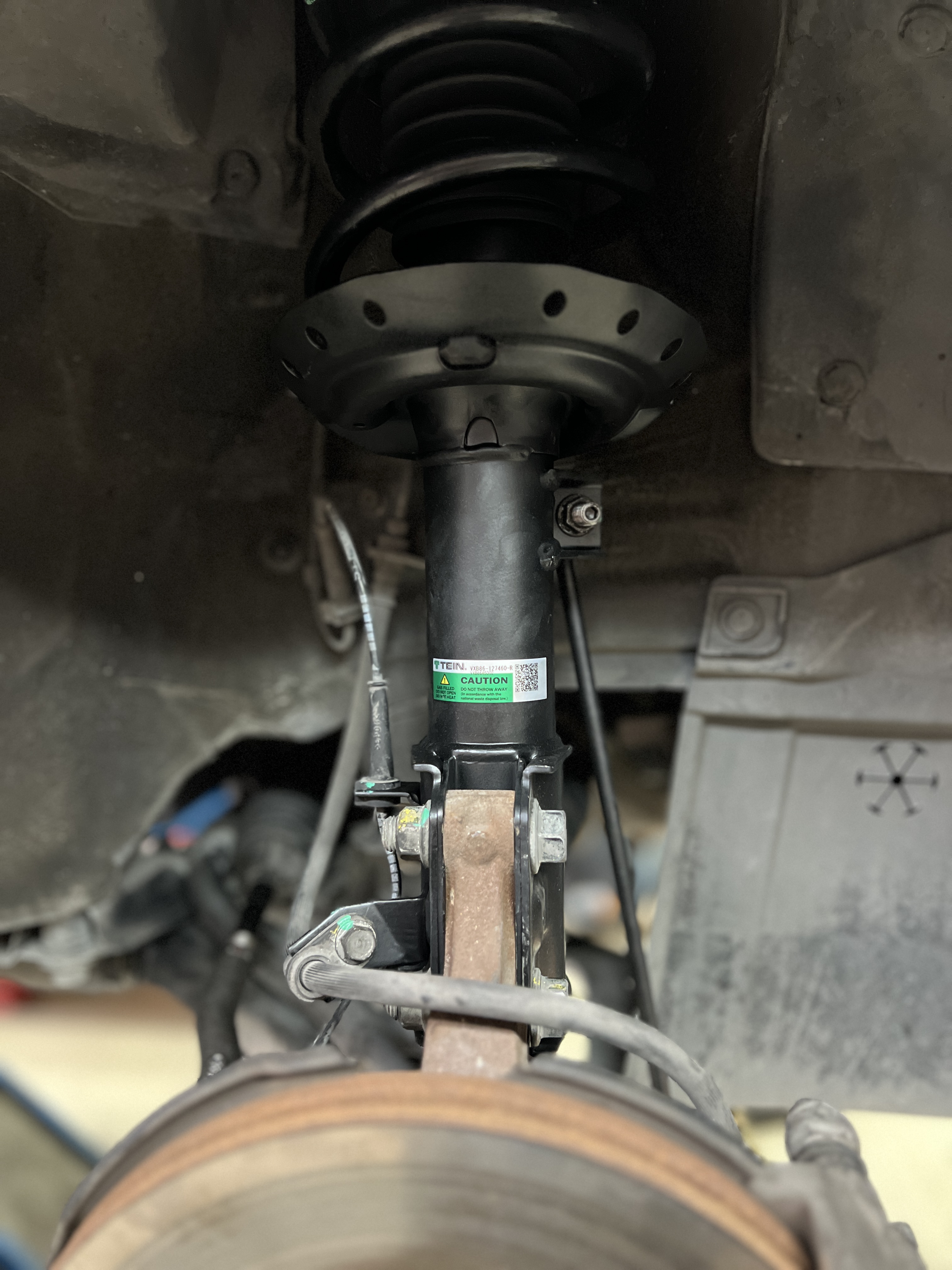 Honda Freed ซ่อมบำรุงช่วงล่าง พร้อมบริการเปลี่ยนยางใช้งาน Tein edura pro basic (พร้อมอะไหล่ส่วนควบ) = 19,500 บาท Nexen nfera su4 195/60R15 4เส้น = 7,XXX บาท พร้อมบริการติดตั้ง set up ตั้งศูนย์ โทร: 08-6569-1915 / 08-6544-5963 Line: @88rw แผนที่: https://goo.gl/maps/HrNUAZX Facebook: https://www.facebook.com/88rwtire #TeinEnduraproBasic #nexentires #hondafreed Honda Freed ซ่อมบำรุงช่วงล่าง พร้อมบริการเปลี่ยนยางใช้งาน Tein edura pro basic (พร้อมอะไหล่ส่วนควบ) = 19,500 บาท Nexen nfera su4 195/60R15 4เส้น = 7,XXX บาท พร้อมบริการติดตั้ง set up ตั้งศูนย์ โทร: 08-6569-1915 / 08-6544-5963 Line: @88rw แผนที่: https://goo.gl/maps/HrNUAZX Facebook: https://www.facebook.com/88rwtire #TeinEnduraproBasic #nexentires #hondafreed