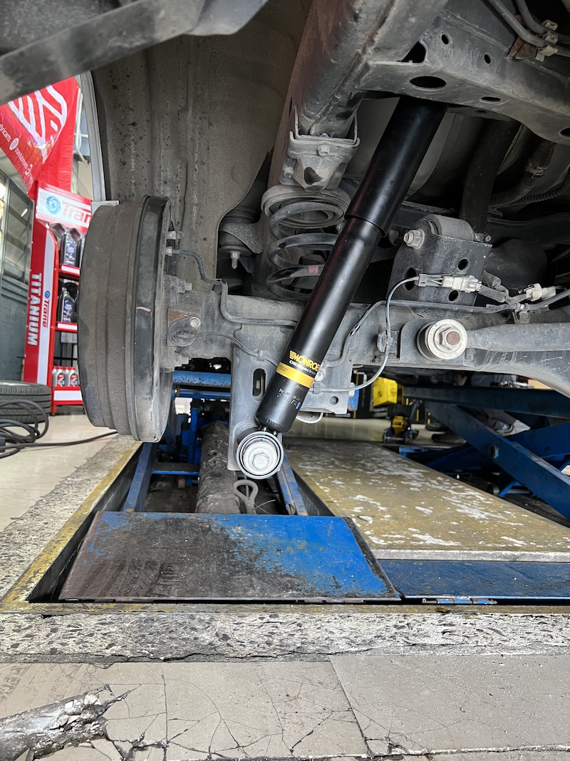 Toyota Innova Crysta | โช้คอัพ Monroe OE Spectrum | คืนความนุ่มนวล มั่นคงระดับครอบครัว - ยางเจริญรุ่งเรือง นนทบุรี Innova Crysta คันนี้...อัปเกรดความสบายให้เหนือกว่า! ใครใช้ Toyota Innova Crysta แล้วรู้สึกว่าช่วงล่างเริ่มแข็งกระด้าง โยนตัว หรือไม่นุ่มนวลเหมือนเดิม... ถึงเวลาเปลี่ยนโช้คอัพใหม่ เพื่อความมั่นใจและสบายกว่าที่เคย! เราขอแนะนำชุดอัปเกรดที่ครบจบในชุดเดียว! ติดตั้งโช้คอัพ Monroe OE Spectrum พร้อมอะไหล่ส่วนควบใหม่ครบชุด สิ่งที่จะได้รับหลังจากติดตั้ง: ฟีลลิ่งแบบรถยุโรป: โช้คอัพ Monroe OE Spectrum ให้ความ นุ่มนวล และยืดหยุ่นสูง ขับสบายในทุกสภาพถนน ไร้กังวลเรื่องเสียง: เทคโนโลยี ICV ช่วยลดแรงสั่นสะเทือนและเสียงรบกวนในห้องโดยสาร ทำให้การขับขี่เงียบขึ้น ทนทานกว่าเดิม: ผลิตด้วยวัสดุคุณภาพสูง ทนทานต่อการใช้งาน และยืดอายุการใช้งานของช่วงล่าง ความมั่นคงที่เพิ่มขึ้น: รถทรงตัวได้นิ่งขึ้น ลดอาการโคลงเคลง เข้าโค้งมั่นใจ เหมาะสำหรับใคร? เจ้าของ Innova Crysta ที่ต้องการความสบายสูงสุดในการขับขี่และผู้โดยสาร ผู้ที่ต้องการอัปเกรดช่วงล่างให้มีความมั่นคง ปลอดภัย และนุ่มนวลยิ่งขึ้น สำหรับเจ้าของ Innova ที่อยากได้ฟีลลิ่งขับขี่ที่สบายขึ้น แต่มั่นใจกว่าเดิม Monroe OE Spectrum คือคำตอบ! สอบถามข้อมูลเพิ่มเติม หรือนัดหมายเข้ารับบริการ ️ : 08-6569-1915 ️ : 08-6544-5963 Line id : @88rw Location : https://goo.gl/maps/HrNUAZXPN94KvxZ98 Facebook : https://www.facebook.com/88rwtire #Toyota #InnovaCrysta #Innova #Monroe #OESpectrum #โช้คอัพ #ช่วงล่าง #รถครอบครัว #ยางเจริญรุ่งเรือง #นนทบุรี #งามวงศ์วาน #ตั้งศูนย์ Toyota Innova Crysta | โช้คอัพ Monroe OE Spectrum | คืนความนุ่มนวล มั่นคงระดับครอบครัว - ยางเจริญรุ่งเรือง นนทบุรี Innova Crysta คันนี้...อัปเกรดความสบายให้เหนือกว่า! ใครใช้ Toyota Innova Crysta แล้วรู้สึกว่าช่วงล่างเริ่มแข็งกระด้าง โยนตัว หรือไม่นุ่มนวลเหมือนเดิม... ถึงเวลาเปลี่ยนโช้คอัพใหม่ เพื่อความมั่นใจและสบายกว่าที่เคย! เราขอแนะนำชุดอัปเกรดที่ครบจบในชุดเดียว! ติดตั้งโช้คอัพ Monroe OE Spectrum พร้อมอะไหล่ส่วนควบใหม่ครบชุด สิ่งที่จะได้รับหลังจากติดตั้ง: ฟีลลิ่งแบบรถยุโรป: โช้คอัพ Monroe OE Spectrum ให้ความ นุ่มนวล และยืดหยุ่นสูง ขับสบายในทุกสภาพถนน ไร้กังวลเรื่องเสียง: เทคโนโลยี ICV ช่วยลดแรงสั่นสะเทือนและเสียงรบกวนในห้องโดยสาร ทำให้การขับขี่เงียบขึ้น ทนทานกว่าเดิม: ผลิตด้วยวัสดุคุณภาพสูง ทนทานต่อการใช้งาน และยืดอายุการใช้งานของช่วงล่าง ความมั่นคงที่เพิ่มขึ้น: รถทรงตัวได้นิ่งขึ้น ลดอาการโคลงเคลง เข้าโค้งมั่นใจ เหมาะสำหรับใคร? เจ้าของ Innova Crysta ที่ต้องการความสบายสูงสุดในการขับขี่และผู้โดยสาร ผู้ที่ต้องการอัปเกรดช่วงล่างให้มีความมั่นคง ปลอดภัย และนุ่มนวลยิ่งขึ้น สำหรับเจ้าของ Innova ที่อยากได้ฟีลลิ่งขับขี่ที่สบายขึ้น แต่มั่นใจกว่าเดิม Monroe OE Spectrum คือคำตอบ! สอบถามข้อมูลเพิ่มเติม หรือนัดหมายเข้ารับบริการ ️ : 08-6569-1915 ️ : 08-6544-5963 Line id : @88rw Location : https://goo.gl/maps/HrNUAZXPN94KvxZ98 Facebook : https://www.facebook.com/88rwtire #Toyota #InnovaCrysta #Innova #Monroe #OESpectrum #โช้คอัพ #ช่วงล่าง #รถครอบครัว #ยางเจริญรุ่งเรือง #นนทบุรี #งามวงศ์วาน #ตั้งศูนย์