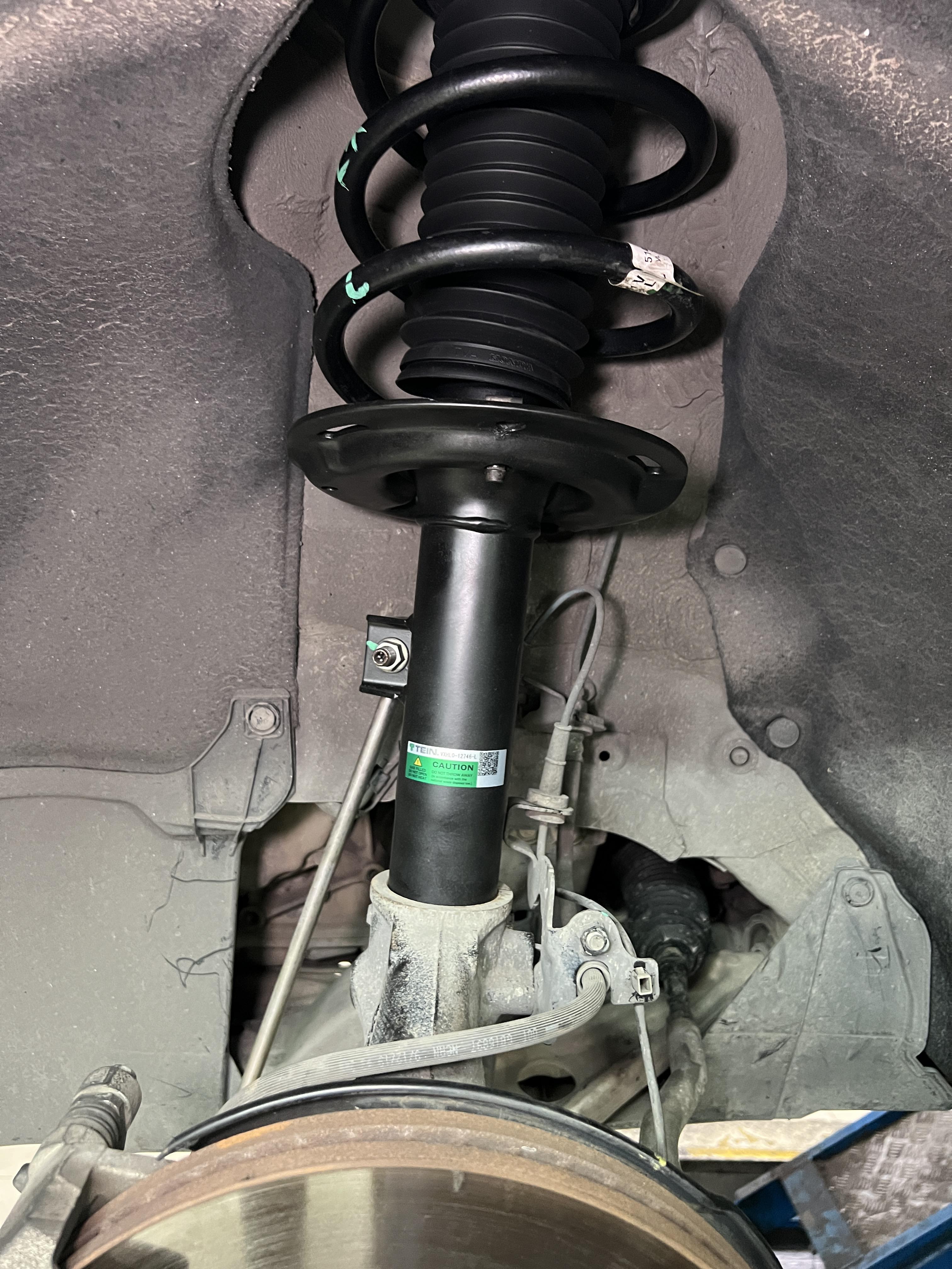 ติดตั้งโช้คอัพ TEIN EnduraPro Basic สำหรับ Honda Accord G10 ที่ร้านยางเจริญรุ่งเรือง นนทบุรี เพิ่มความนุ่มนวลสำหรับใช้งานประจำวัน พร้อมตั้งศูนย์ Hunter 3D ติดตั้งโช้คอัพ TEIN EnduraPro Basic สำหรับ Honda Accord G10 ที่ร้านยางเจริญรุ่งเรือง นนทบุรี เพิ่มความนุ่มนวลสำหรับใช้งานประจำวัน พร้อมตั้งศูนย์ Hunter 3D