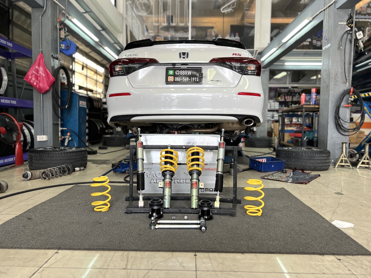 HONDA CIVIC RS EHEV ป้ายแดง เข้าset ช่วงล่าง step ใช้งาน ประจำวัน ไม่เด้ง ไม่จุก ไม่เตี้ยเลียดิน EMOTECH SUPREME MAX สำหรับสายนุ่ม ใช้งานประจำวัน ไม่จั้ม ไม่จุก  "อัพเกรด ขับสนุก นั่งสบาย" | โช้คอัพ หน้า + หลัง  | สปริงหน้า + หลัง | Monotube  | คู่หลัง upside downตอบสนองไว ป้องกันฝุ่นเพิ่มทนทาน | ปรับความหนืด หน้า หลัง 32 ระดับ ครอบคลุมการใช้งานกว้าง | ปรับความสูงได้ | ประกัน 2 ปี ไม่จำกัดระยะทาง ชุดละ 19,500 บาท สำหรับลูกค้า EMOTECH รับ Service maintenance ที่ร้านเราได้เลย พร้อมบริการติดตั้ง ตั้งศูนย์ ครบจบ ที่เดียว #Emotech #โช้คอัพรถยนต์ #ช่วงล่างรถยนต์