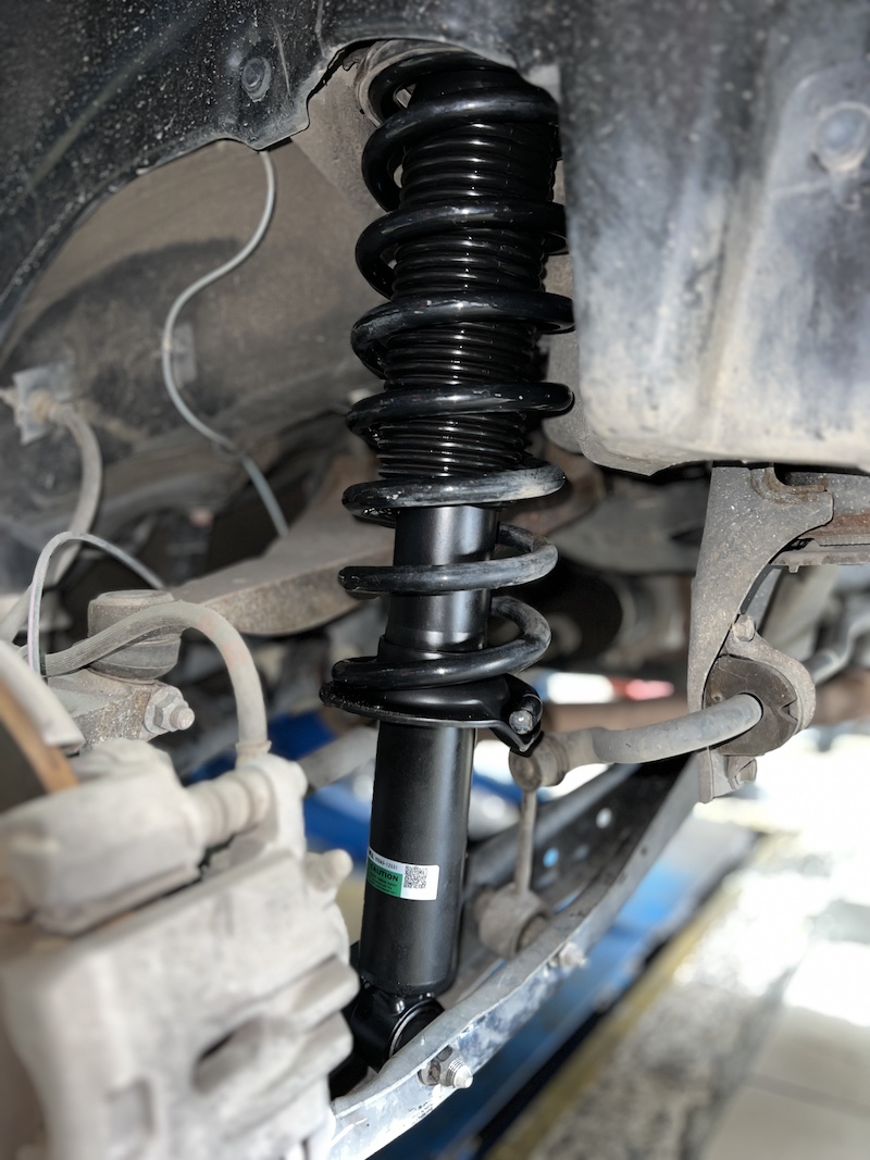 Subaru Forester SJ | โช้คอัพ Tein EnduraPro Basic | คืนความหนึบแน่น มั่นใจทุกโค้ง - ยางเจริญรุ่งเรือง นนทบุรี Subaru Forester SJ คันนี้...อัปเกรดความหนึบ คืนฟีลลิ่ง AWD ที่แท้จริง! ใครใช้ Subaru Forester SJ (รุ่นปี 2013-2018) แล้วรู้สึกว่าช่วงล่างเริ่มยวบยาบ โยนตัวมาก หรือไม่มั่นใจเมื่อเข้าโค้ง... ถึงเวลาเปลี่ยนโช้คอัพใหม่ เพื่อการขับขี่ที่มั่นใจและสบายกว่าที่เคย! เราขอแนะนำชุดอัปเกรดโช้คอัพที่ครบจบในชุดเดียว! ติดตั้งโช้คอัพ Tein EnduraPro Basic พร้อมอะไหล่ส่วนควบใหม่ครบชุด สิ่งที่จะได้รับหลังจากติดตั้ง: ฟีลลิ่งหนึบแน่นสไตล์ญี่ปุ่น: โช้คอัพ Tein EnduraPro Basic ให้ความหนึบแน่นที่เหนือกว่าโช้คเดิม แต่ยังคงความนุ่มนวลไว้ เทคโนโลยี H.B.S.: ช่วยดูดซับแรงกระแทกในจังหวะยุบตัวสุด ลดอาการกระดอนเมื่อเจอหลุมหรือคอสะพาน คุณภาพมาตรฐาน OEM: ผลิตจากวัสดุคุณภาพสูง ทนทาน และติดตั้งแทนของเดิมได้ทันที ไม่ต้องดัดแปลง ความมั่นคงที่เพิ่มขึ้น: รถทรงตัวได้นิ่งขึ้น เข้าโค้งมั่นใจ ลดอาการโคลงเคลงของรถ SUV เหมาะสำหรับใคร? เจ้าของ Forester SJ ที่ต้องการความหนึบและมั่นคงในการขับขี่ประจำวัน ผู้ที่ต้องการอัปเกรดความทนทานและความปลอดภัยของช่วงล่าง โดยไม่ต้องการโหลดเตี้ย สำหรับเจ้าของ Forester ที่อยากได้ฟีลลิ่งขับขี่ที่มั่นใจกว่าเดิม Tein EnduraPro Basic คือคำตอบ! สอบถามข้อมูลเพิ่มเติม หรือนัดหมายเข้ารับบริการ ️ : 08-6569-1915 ️ : 08-6544-5963 Line id : @88rw Location : https://goo.gl/maps/HrNUAZXPN94KvxZ98 Facebook : https://www.facebook.com/88rwtire #Subaru #Forester #ForesterSJ #Tein #EnduraPro #โช้คอัพ #ช่วงล่าง #ยางเจริญรุ่งเรือง #นนทบุรี #งามวงศ์วาน #ตั้งศูนย์ #อะไหล่ช่วงล่าง Subaru Forester SJ | โช้คอัพ Tein EnduraPro Basic | คืนความหนึบแน่น มั่นใจทุกโค้ง - ยางเจริญรุ่งเรือง นนทบุรี Subaru Forester SJ คันนี้...อัปเกรดความหนึบ คืนฟีลลิ่ง AWD ที่แท้จริง! ใครใช้ Subaru Forester SJ (รุ่นปี 2013-2018) แล้วรู้สึกว่าช่วงล่างเริ่มยวบยาบ โยนตัวมาก หรือไม่มั่นใจเมื่อเข้าโค้ง... ถึงเวลาเปลี่ยนโช้คอัพใหม่ เพื่อการขับขี่ที่มั่นใจและสบายกว่าที่เคย! เราขอแนะนำชุดอัปเกรดโช้คอัพที่ครบจบในชุดเดียว! ติดตั้งโช้คอัพ Tein EnduraPro Basic พร้อมอะไหล่ส่วนควบใหม่ครบชุด สิ่งที่จะได้รับหลังจากติดตั้ง: ฟีลลิ่งหนึบแน่นสไตล์ญี่ปุ่น: โช้คอัพ Tein EnduraPro Basic ให้ความหนึบแน่นที่เหนือกว่าโช้คเดิม แต่ยังคงความนุ่มนวลไว้ เทคโนโลยี H.B.S.: ช่วยดูดซับแรงกระแทกในจังหวะยุบตัวสุด ลดอาการกระดอนเมื่อเจอหลุมหรือคอสะพาน คุณภาพมาตรฐาน OEM: ผลิตจากวัสดุคุณภาพสูง ทนทาน และติดตั้งแทนของเดิมได้ทันที ไม่ต้องดัดแปลง ความมั่นคงที่เพิ่มขึ้น: รถทรงตัวได้นิ่งขึ้น เข้าโค้งมั่นใจ ลดอาการโคลงเคลงของรถ SUV เหมาะสำหรับใคร? เจ้าของ Forester SJ ที่ต้องการความหนึบและมั่นคงในการขับขี่ประจำวัน ผู้ที่ต้องการอัปเกรดความทนทานและความปลอดภัยของช่วงล่าง โดยไม่ต้องการโหลดเตี้ย สำหรับเจ้าของ Forester ที่อยากได้ฟีลลิ่งขับขี่ที่มั่นใจกว่าเดิม Tein EnduraPro Basic คือคำตอบ! สอบถามข้อมูลเพิ่มเติม หรือนัดหมายเข้ารับบริการ ️ : 08-6569-1915 ️ : 08-6544-5963 Line id : @88rw Location : https://goo.gl/maps/HrNUAZXPN94KvxZ98 Facebook : https://www.facebook.com/88rwtire #Subaru #Forester #ForesterSJ #Tein #EnduraPro #โช้คอัพ #ช่วงล่าง #ยางเจริญรุ่งเรือง #นนทบุรี #งามวงศ์วาน #ตั้งศูนย์ #อะไหล่ช่วงล่าง