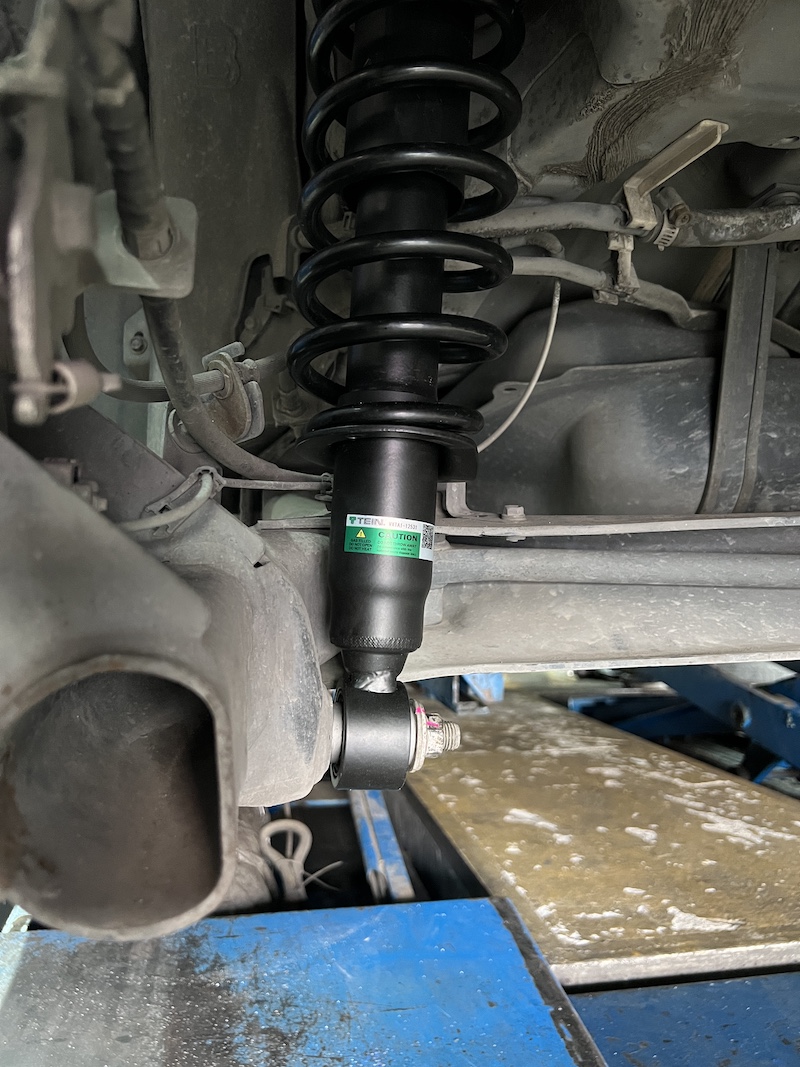 TOYOTA ALTIS 2017 นัดหมายเปลี่ยนโช้คอัพ พร้อมอะไหล่ส่วนควบ  [+] TEIN ENDURA PRO BASIC   สอบถามข้อมูลเพิ่มเติม หรือนัดหมายเข้ารับบริการ ️ : 08-6569-1915 ️ : 08-6544-5963 Line id : @88rw Facebook : https://www.facebook.com/88rwtire Location : https://goo.gl/maps/HrNUAZXPN94KvxZ98  #TeinEnduraproBasic #ToyotaAltis #ยางรถยนต์ #ช่วงล่างรถยนต์ #โช้คอัพรถยนต์