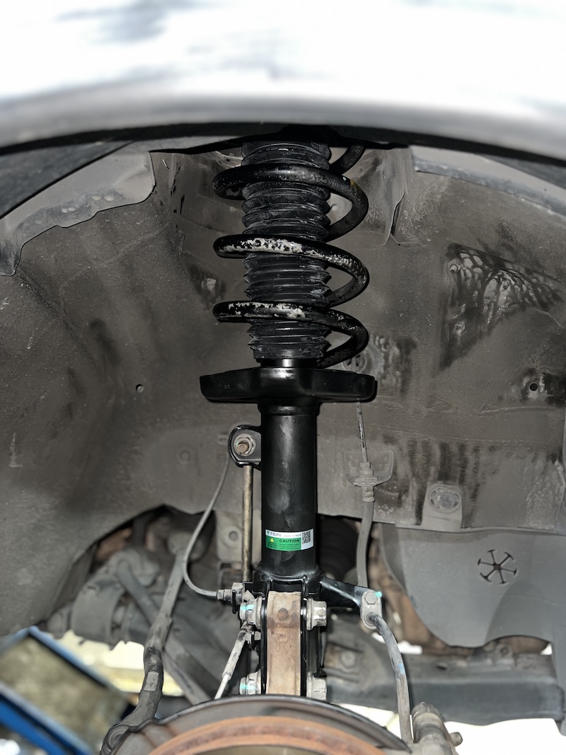 Honda CRV Gen4 | โช้คอัพ Tein EnduraPro Basic | คืนความหนึบแน่น มั่นใจทุกโค้ง - ยางเจริญรุ่งเรือง นนทบุรี Honda CRV Gen4 คันนี้...อัปเกรดความหนึบ คืนความมั่นใจ! ใครใช้ Honda CRV Gen4 แล้วรู้สึกว่าช่วงล่างเริ่มยวบยาบ โยนตัวมาก หรือไม่มั่นใจเมื่อเข้าโค้ง... ถึงเวลาเปลี่ยนโช้คอัพใหม่ เพื่อการขับขี่ที่มั่นใจและสบายกว่าที่เคย! เราขอแนะนำชุดอัปเกรดโช้คอัพที่ครบจบในชุดเดียว! ติดตั้งโช้คอัพ Tein EnduraPro Basic พร้อมอะไหล่ส่วนควบใหม่ครบชุด สิ่งที่จะได้รับหลังจากติดตั้ง: ฟีลลิ่งหนึบแน่นสไตล์ญี่ปุ่น: โช้คอัพ Tein EnduraPro Basic ให้ความหนึบแน่นที่เหนือกว่าโช้คเดิม แต่ยังคงความนุ่มนวลไว้ เทคโนโลยี H.B.S.: ช่วยดูดซับแรงกระแทกในจังหวะยุบตัวสุด ลดอาการกระดอนเมื่อเจอหลุมหรือคอสะพาน คุณภาพมาตรฐาน OEM: ผลิตจากวัสดุคุณภาพสูง ทนทาน และติดตั้งแทนของเดิมได้ทันที ไม่ต้องดัดแปลง ความมั่นคงที่เพิ่มขึ้น: รถทรงตัวได้นิ่งขึ้น เข้าโค้งมั่นใจ ลดอาการโคลงเคลงของรถ SUV เหมาะสำหรับใคร? เจ้าของ CRV Gen4 ที่ต้องการความหนึบและมั่นคงในการขับขี่ประจำวัน ผู้ที่ต้องการอัปเกรดความทนทานและความปลอดภัยของช่วงล่าง โดยไม่ต้องการโหลดเตี้ย สำหรับเจ้าของ CRV ที่อยากได้ฟีลลิ่งขับขี่ที่มั่นใจกว่าเดิม Tein EnduraPro Basic คือคำตอบ! สอบถามข้อมูลเพิ่มเติม หรือนัดหมายเข้ารับบริการ ️ : 08-6569-1915 ️ : 08-6544-5963 Line id : @88rw Location : https://goo.gl/maps/HrNUAZXPN94KvxZ98 Facebook : https://www.facebook.com/88rwtire #Honda #CRV #CRVGen4 #Tein #EnduraPro #โช้คอัพ #ช่วงล่าง #ยางเจริญรุ่งเรือง #นนทบุรี #งามวงศ์วาน #ตั้งศูนย์ #อะไหล่ช่วงล่าง Honda CRV Gen4 | โช้คอัพ Tein EnduraPro Basic | คืนความหนึบแน่น มั่นใจทุกโค้ง - ยางเจริญรุ่งเรือง นนทบุรี Honda CRV Gen4 คันนี้...อัปเกรดความหนึบ คืนความมั่นใจ! ใครใช้ Honda CRV Gen4 แล้วรู้สึกว่าช่วงล่างเริ่มยวบยาบ โยนตัวมาก หรือไม่มั่นใจเมื่อเข้าโค้ง... ถึงเวลาเปลี่ยนโช้คอัพใหม่ เพื่อการขับขี่ที่มั่นใจและสบายกว่าที่เคย! เราขอแนะนำชุดอัปเกรดโช้คอัพที่ครบจบในชุดเดียว! ติดตั้งโช้คอัพ Tein EnduraPro Basic พร้อมอะไหล่ส่วนควบใหม่ครบชุด สิ่งที่จะได้รับหลังจากติดตั้ง: ฟีลลิ่งหนึบแน่นสไตล์ญี่ปุ่น: โช้คอัพ Tein EnduraPro Basic ให้ความหนึบแน่นที่เหนือกว่าโช้คเดิม แต่ยังคงความนุ่มนวลไว้ เทคโนโลยี H.B.S.: ช่วยดูดซับแรงกระแทกในจังหวะยุบตัวสุด ลดอาการกระดอนเมื่อเจอหลุมหรือคอสะพาน คุณภาพมาตรฐาน OEM: ผลิตจากวัสดุคุณภาพสูง ทนทาน และติดตั้งแทนของเดิมได้ทันที ไม่ต้องดัดแปลง ความมั่นคงที่เพิ่มขึ้น: รถทรงตัวได้นิ่งขึ้น เข้าโค้งมั่นใจ ลดอาการโคลงเคลงของรถ SUV เหมาะสำหรับใคร? เจ้าของ CRV Gen4 ที่ต้องการความหนึบและมั่นคงในการขับขี่ประจำวัน ผู้ที่ต้องการอัปเกรดความทนทานและความปลอดภัยของช่วงล่าง โดยไม่ต้องการโหลดเตี้ย สำหรับเจ้าของ CRV ที่อยากได้ฟีลลิ่งขับขี่ที่มั่นใจกว่าเดิม Tein EnduraPro Basic คือคำตอบ! สอบถามข้อมูลเพิ่มเติม หรือนัดหมายเข้ารับบริการ ️ : 08-6569-1915 ️ : 08-6544-5963 Line id : @88rw Location : https://goo.gl/maps/HrNUAZXPN94KvxZ98 Facebook : https://www.facebook.com/88rwtire #Honda #CRV #CRVGen4 #Tein #EnduraPro #โช้คอัพ #ช่วงล่าง #ยางเจริญรุ่งเรือง #นนทบุรี #งามวงศ์วาน #ตั้งศูนย์ #อะไหล่ช่วงล่าง