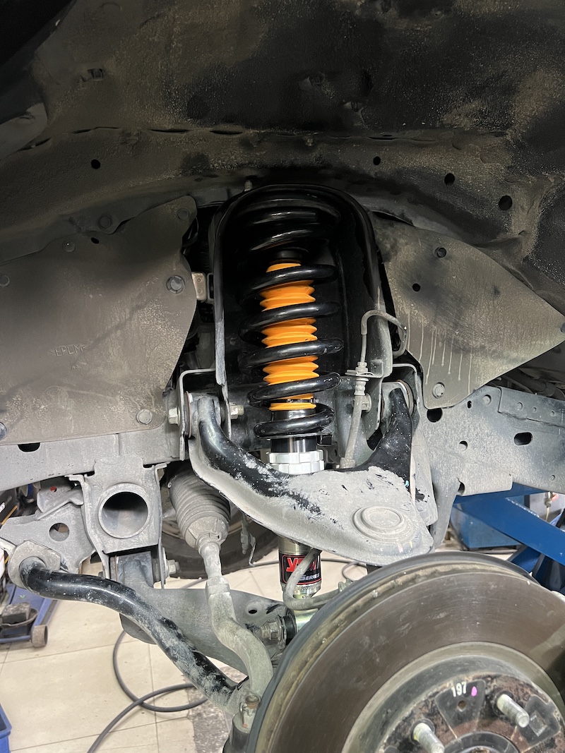 Mitsubishi Pajero หนึบ...ขับสบายกว่าเดิม!   เจ้าของรถอเนกประสงค์ Mitsubishi Pajero ท่านไหนที่กำลังมองหาโช้คอัพที่ครบเครื่องทั้งในเรื่อง ความหนึบและความนุ่มนวล  เราขอแนะนำตัวช่วยที่จะเปลี่ยนฟีลลิ่งรถของคุณให้ดีกว่าเดิมอย่างเห็นได้ชัด! อัปเกรดด้วยโช้คอัพ YSS E-Series พร้อมบริการติดตั้งและตั้งศูนย์  สิ่งที่ลูกค้าจะได้รับหลังจากติดตั้ง:  + ฟีลลิ่งขับขี่ที่สมดุล: ด้วยระบบ Twin-Tube และเทคโนโลยี VVSC ที่ช่วยให้รถนุ่มนวลเมื่อขับช้า และหนึบแน่นเมื่อขับเร็ว + ควบคุมได้ดั่งใจ: ลดอาการโคลงและโยนของตัวรถ ทำให้เข้าโค้งมั่นใจกว่าเดิม + ทนทานสุดๆ: ด้วยระบบ Monotube และวัสดุคุณภาพสูง ทำให้โช้คอัพทำงานได้อย่างเต็มประสิทธิภาพ + จบทุกปัญหาช่วงล่าง: ติดตั้งโดยทีมช่างผู้เชี่ยวชาญ พร้อมบริการตั้งศูนย์ด้วยเครื่องมือที่ทันสมัยที่สุด  เหมาะสำหรับใคร? + เจ้าของ Pajero ที่เน้นการขับขี่ในชีวิตประจำวันและเดินทางไกล + ผู้ที่ต้องการอัปเกรดช่วงล่างให้ขับสบายขึ้นและมั่นใจกว่าเดิม   สำหรับเจ้าของ Pajero ที่อยากเปลี่ยนฟีลลิ่งการขับขี่ YSS E-Series คือคำตอบที่คุ้มค่า!   สอบถามข้อมูลเพิ่มเติม หรือนัดหมายเข้ารับบริการ ️ : 08-6569-1915 ️ : 08-6544-5963  Line id : @88rw  Location : https://goo.gl/maps/HrNUAZXPN94KvxZ98  Facebook : https://www.facebook.com/88rwtire  #Mitsubishi #Pajero #YSS #YSSSuspension #ESeries #โช้คอัพ #ช่วงล่าง #ยางเจริญรุ่งเรือง #นนทบุรี #งามวงศ์วาน #ยางรถยนต์นนทบุรี #ช่วงล่างรถยนต์ #โช้คอัพรถยนต์