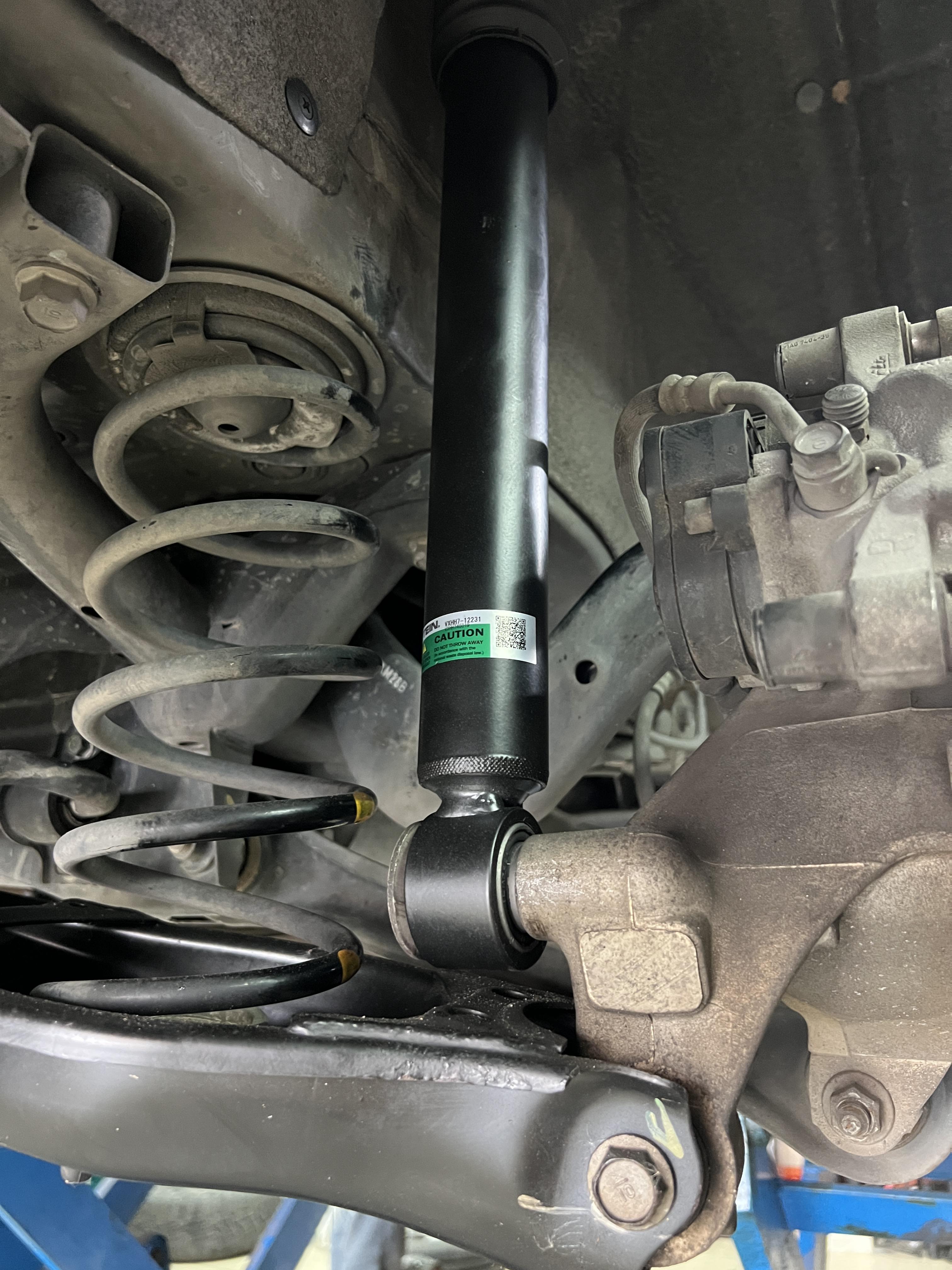 ติดตั้งโช้คอัพ TEIN EnduraPro Basic สำหรับ Subaru Forester SK 2020 ที่ร้านยางเจริญรุ่งเรือง นนทบุรี แก้อาการช่วงล่างย้วยโยน พร้อมตั้งศูนย์ Hunter 3D ติดตั้งโช้คอัพ TEIN EnduraPro Basic สำหรับ Subaru Forester SK 2020 ที่ร้านยางเจริญรุ่งเรือง นนทบุรี แก้อาการช่วงล่างย้วยโยน พร้อมตั้งศูนย์ Hunter 3D