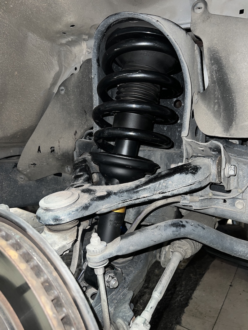 Toyota Innova Crysta | โช้คอัพ Monroe OE Spectrum | คืนความนุ่มนวล มั่นคงระดับครอบครัว - ยางเจริญรุ่งเรือง นนทบุรี Innova Crysta คันนี้...อัปเกรดความสบายให้เหนือกว่า! ใครใช้ Toyota Innova Crysta แล้วรู้สึกว่าช่วงล่างเริ่มแข็งกระด้าง โยนตัว หรือไม่นุ่มนวลเหมือนเดิม... ถึงเวลาเปลี่ยนโช้คอัพใหม่ เพื่อความมั่นใจและสบายกว่าที่เคย! เราขอแนะนำชุดอัปเกรดที่ครบจบในชุดเดียว! ติดตั้งโช้คอัพ Monroe OE Spectrum พร้อมอะไหล่ส่วนควบใหม่ครบชุด สิ่งที่จะได้รับหลังจากติดตั้ง: ฟีลลิ่งแบบรถยุโรป: โช้คอัพ Monroe OE Spectrum ให้ความ นุ่มนวล และยืดหยุ่นสูง ขับสบายในทุกสภาพถนน ไร้กังวลเรื่องเสียง: เทคโนโลยี ICV ช่วยลดแรงสั่นสะเทือนและเสียงรบกวนในห้องโดยสาร ทำให้การขับขี่เงียบขึ้น ทนทานกว่าเดิม: ผลิตด้วยวัสดุคุณภาพสูง ทนทานต่อการใช้งาน และยืดอายุการใช้งานของช่วงล่าง ความมั่นคงที่เพิ่มขึ้น: รถทรงตัวได้นิ่งขึ้น ลดอาการโคลงเคลง เข้าโค้งมั่นใจ เหมาะสำหรับใคร? เจ้าของ Innova Crysta ที่ต้องการความสบายสูงสุดในการขับขี่และผู้โดยสาร ผู้ที่ต้องการอัปเกรดช่วงล่างให้มีความมั่นคง ปลอดภัย และนุ่มนวลยิ่งขึ้น สำหรับเจ้าของ Innova ที่อยากได้ฟีลลิ่งขับขี่ที่สบายขึ้น แต่มั่นใจกว่าเดิม Monroe OE Spectrum คือคำตอบ! สอบถามข้อมูลเพิ่มเติม หรือนัดหมายเข้ารับบริการ ️ : 08-6569-1915 ️ : 08-6544-5963 Line id : @88rw Location : https://goo.gl/maps/HrNUAZXPN94KvxZ98 Facebook : https://www.facebook.com/88rwtire #Toyota #InnovaCrysta #Innova #Monroe #OESpectrum #โช้คอัพ #ช่วงล่าง #รถครอบครัว #ยางเจริญรุ่งเรือง #นนทบุรี #งามวงศ์วาน #ตั้งศูนย์ Toyota Innova Crysta | โช้คอัพ Monroe OE Spectrum | คืนความนุ่มนวล มั่นคงระดับครอบครัว - ยางเจริญรุ่งเรือง นนทบุรี Innova Crysta คันนี้...อัปเกรดความสบายให้เหนือกว่า! ใครใช้ Toyota Innova Crysta แล้วรู้สึกว่าช่วงล่างเริ่มแข็งกระด้าง โยนตัว หรือไม่นุ่มนวลเหมือนเดิม... ถึงเวลาเปลี่ยนโช้คอัพใหม่ เพื่อความมั่นใจและสบายกว่าที่เคย! เราขอแนะนำชุดอัปเกรดที่ครบจบในชุดเดียว! ติดตั้งโช้คอัพ Monroe OE Spectrum พร้อมอะไหล่ส่วนควบใหม่ครบชุด สิ่งที่จะได้รับหลังจากติดตั้ง: ฟีลลิ่งแบบรถยุโรป: โช้คอัพ Monroe OE Spectrum ให้ความ นุ่มนวล และยืดหยุ่นสูง ขับสบายในทุกสภาพถนน ไร้กังวลเรื่องเสียง: เทคโนโลยี ICV ช่วยลดแรงสั่นสะเทือนและเสียงรบกวนในห้องโดยสาร ทำให้การขับขี่เงียบขึ้น ทนทานกว่าเดิม: ผลิตด้วยวัสดุคุณภาพสูง ทนทานต่อการใช้งาน และยืดอายุการใช้งานของช่วงล่าง ความมั่นคงที่เพิ่มขึ้น: รถทรงตัวได้นิ่งขึ้น ลดอาการโคลงเคลง เข้าโค้งมั่นใจ เหมาะสำหรับใคร? เจ้าของ Innova Crysta ที่ต้องการความสบายสูงสุดในการขับขี่และผู้โดยสาร ผู้ที่ต้องการอัปเกรดช่วงล่างให้มีความมั่นคง ปลอดภัย และนุ่มนวลยิ่งขึ้น สำหรับเจ้าของ Innova ที่อยากได้ฟีลลิ่งขับขี่ที่สบายขึ้น แต่มั่นใจกว่าเดิม Monroe OE Spectrum คือคำตอบ! สอบถามข้อมูลเพิ่มเติม หรือนัดหมายเข้ารับบริการ ️ : 08-6569-1915 ️ : 08-6544-5963 Line id : @88rw Location : https://goo.gl/maps/HrNUAZXPN94KvxZ98 Facebook : https://www.facebook.com/88rwtire #Toyota #InnovaCrysta #Innova #Monroe #OESpectrum #โช้คอัพ #ช่วงล่าง #รถครอบครัว #ยางเจริญรุ่งเรือง #นนทบุรี #งามวงศ์วาน #ตั้งศูนย์