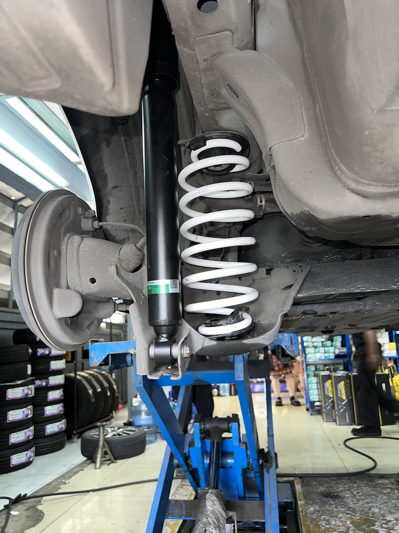 ติดตั้งโช้คอัพ Tein EnduraPro Basic พร้อมสปริง YSS Comfort สำหรับ Honda City Turbo 1.0 คืนความนุ่มนวล ที่ร้านยางเจริญรุ่งเรือง นนทบุรี ติดตั้งโช้คอัพ Tein EnduraPro Basic พร้อมสปริง YSS Comfort สำหรับ Honda City Turbo 1.0 คืนความนุ่มนวล ที่ร้านยางเจริญรุ่งเรือง นนทบุรี